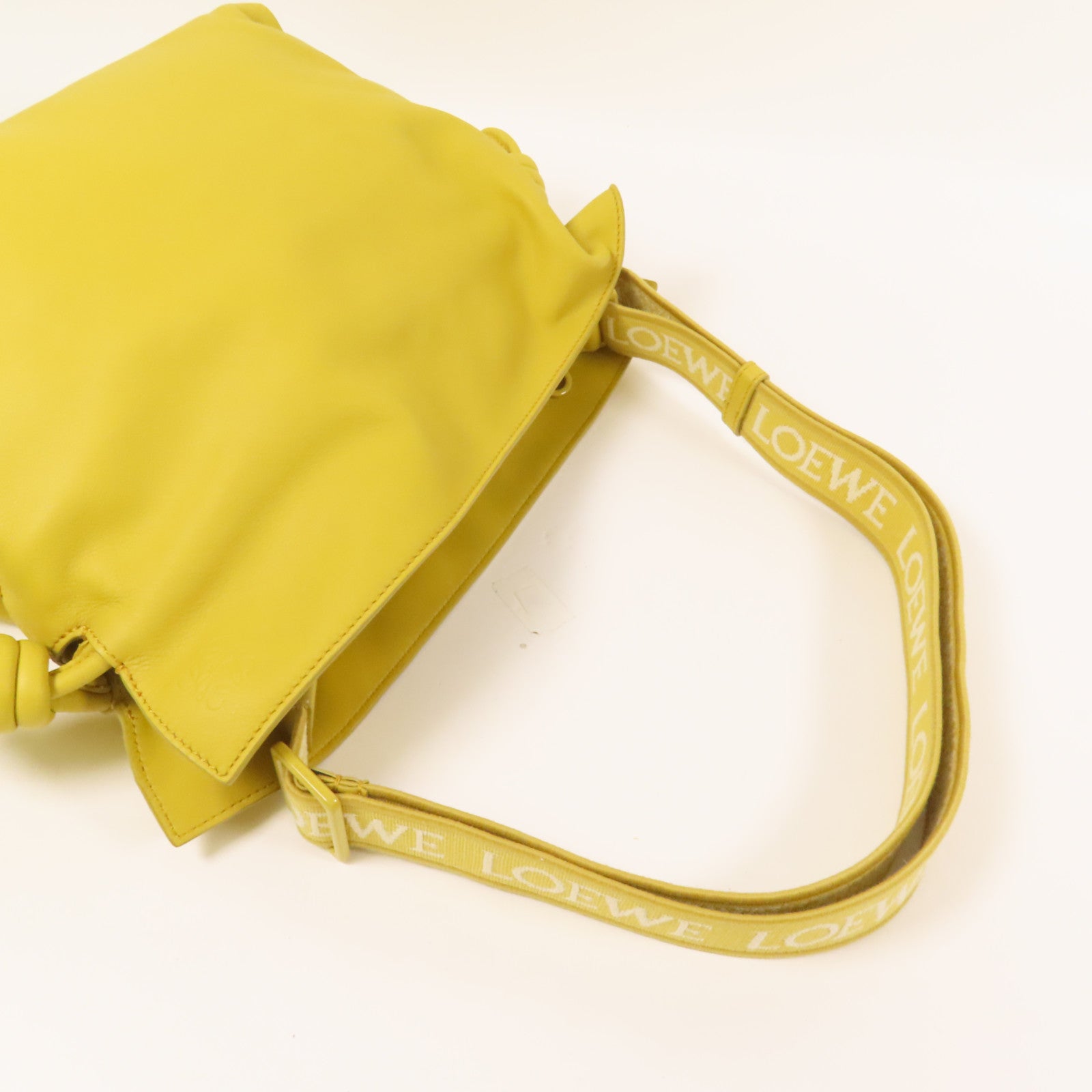 LOEWE 羊皮皮革Flamenco肩背袋