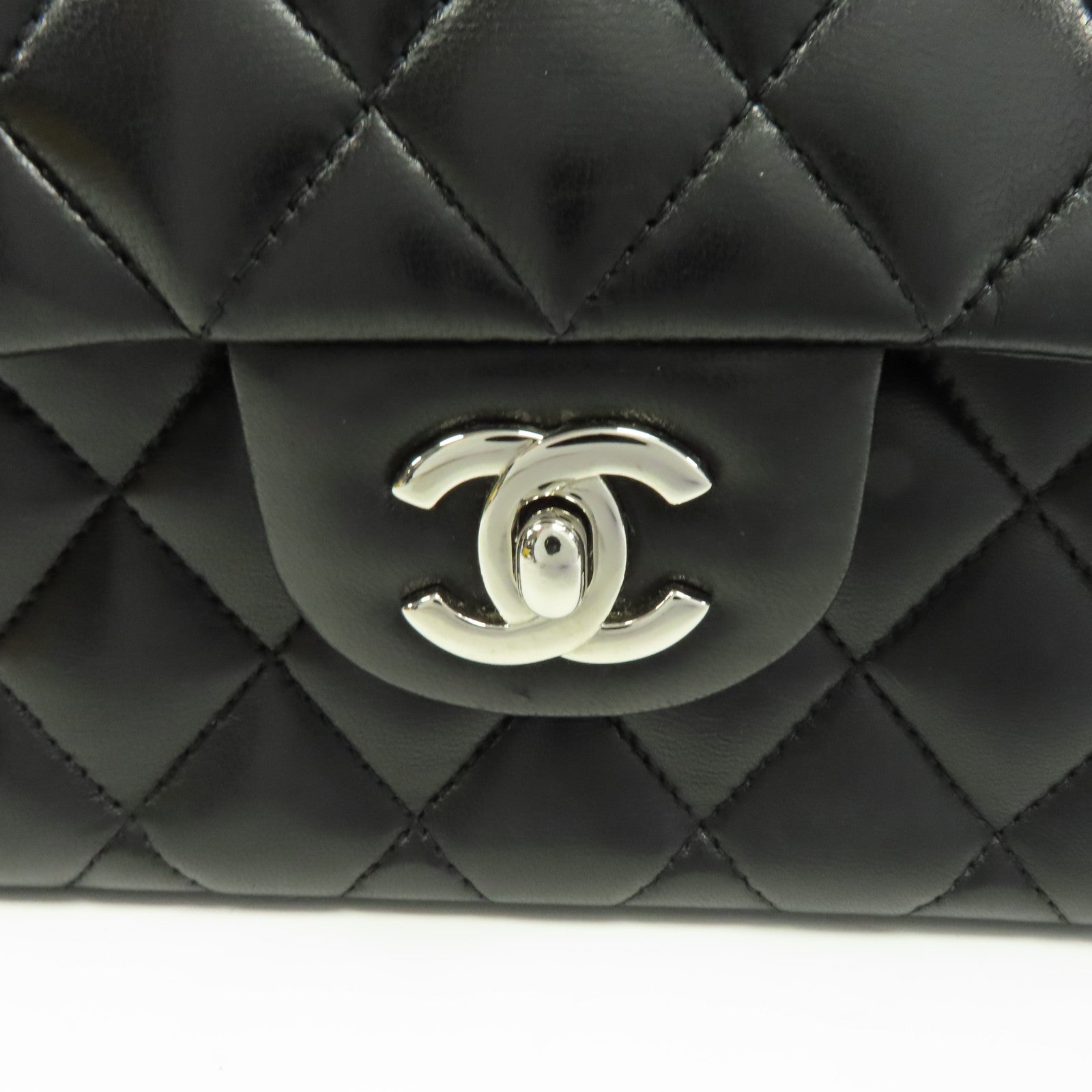 CHANEL 菱格羊皮皮革Classic Flap 23銀扣鏈帶肩背袋黑色