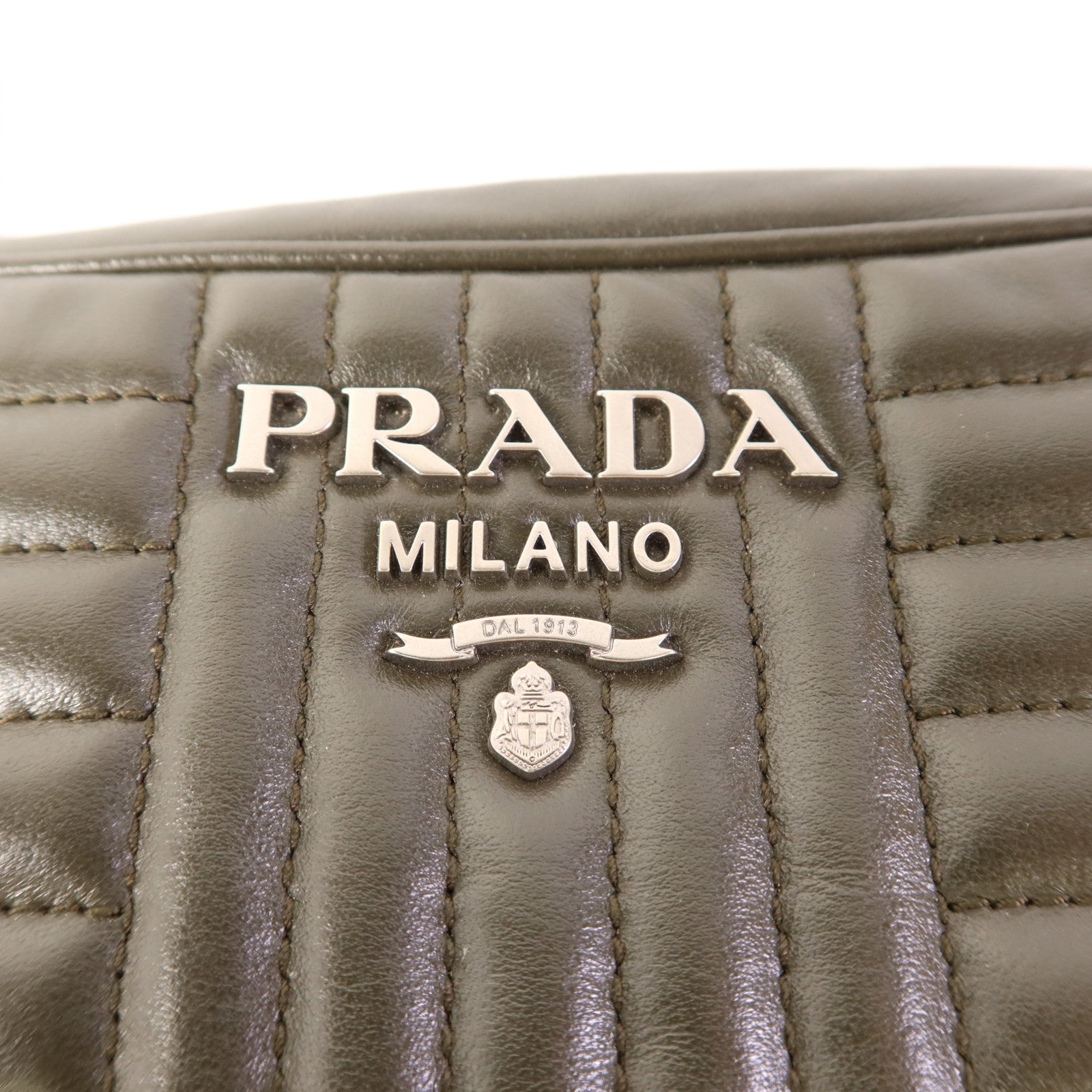 PRADA 牛皮皮革Shoulder Bag銀扣肩背袋