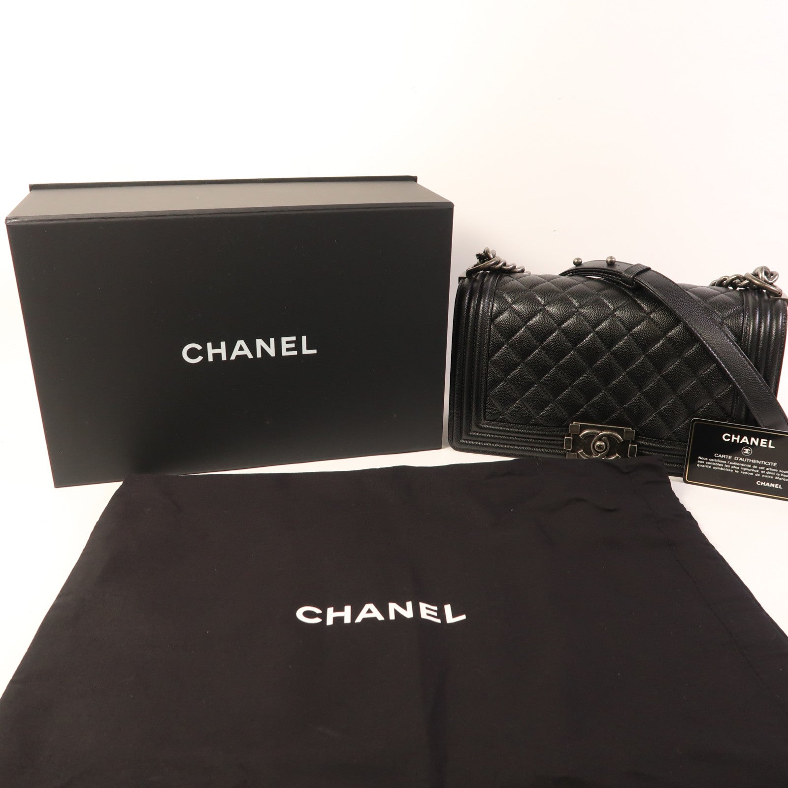 CHANEL 牛皮皮革Boy 25銀扣鏈帶肩背袋