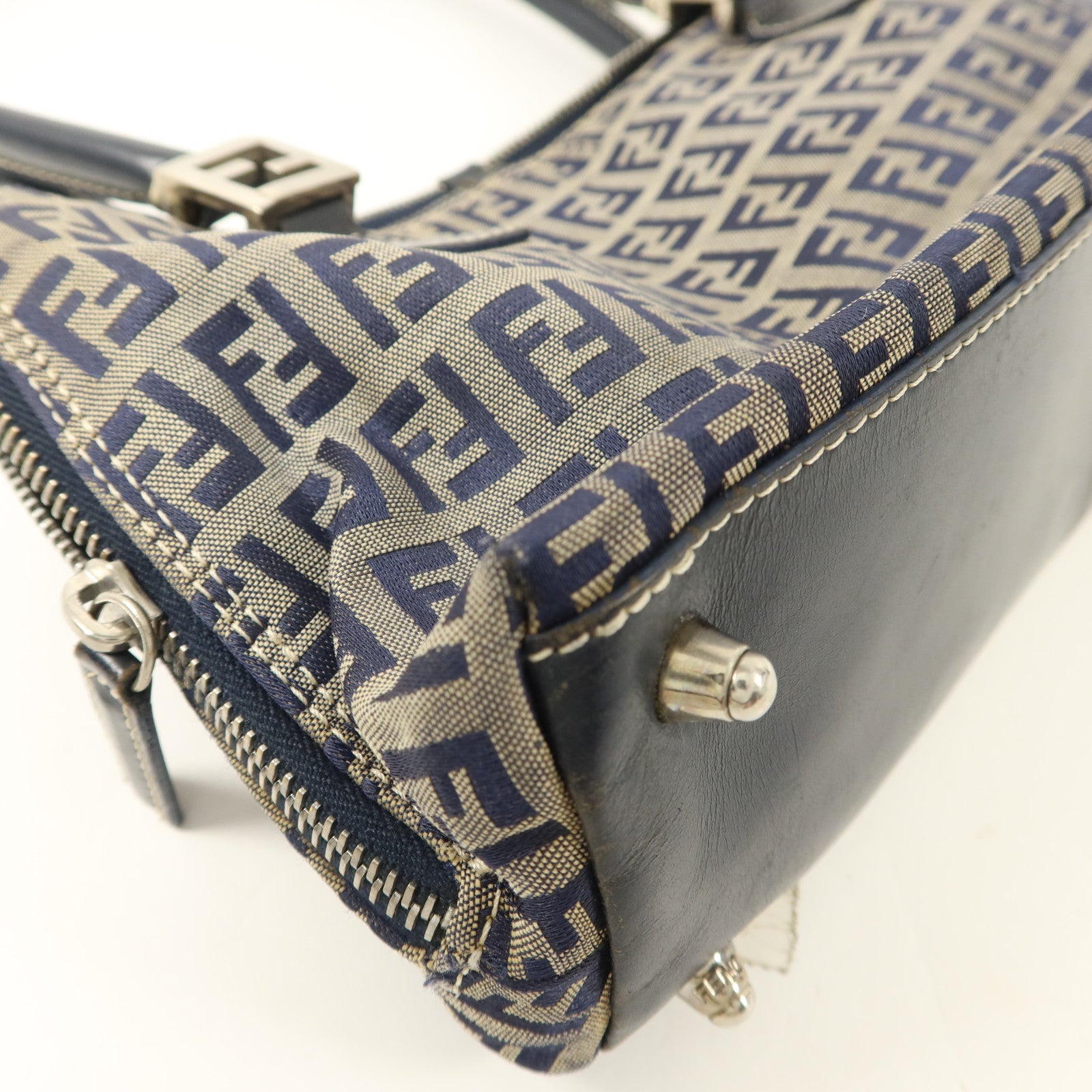 FENDI 帆布Zucca肩背袋