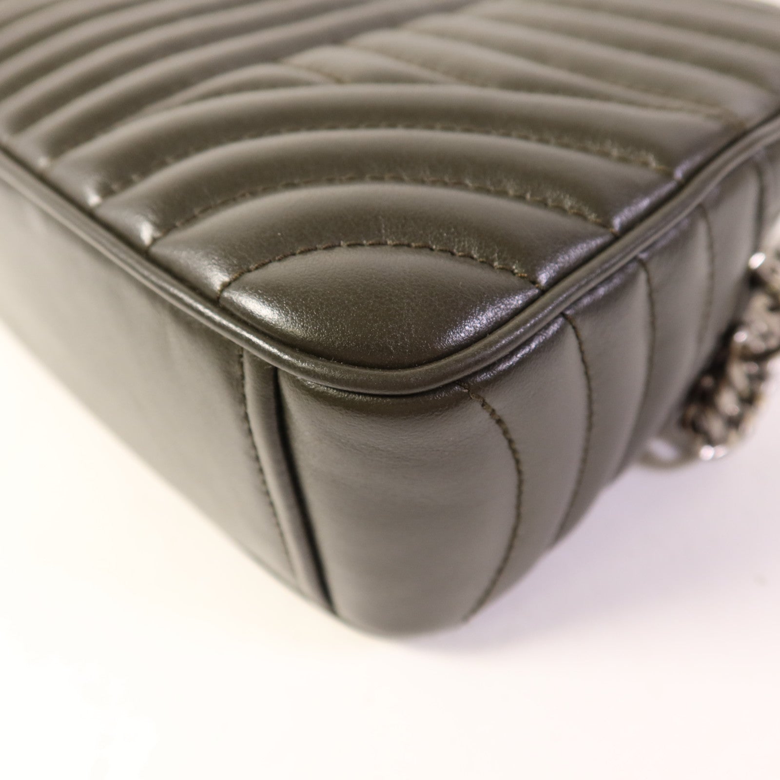 PRADA 牛皮皮革Shoulder Bag銀扣肩背袋