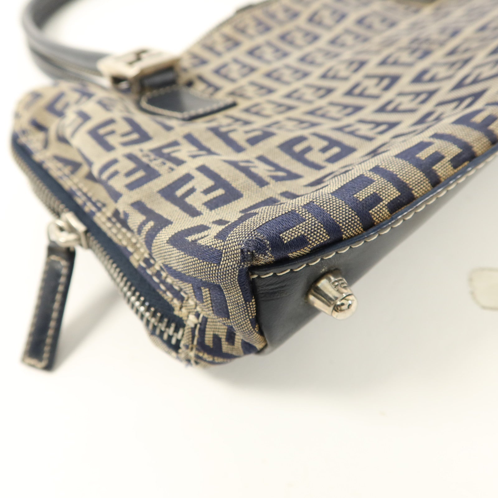 FENDI 帆布Zucca肩背袋