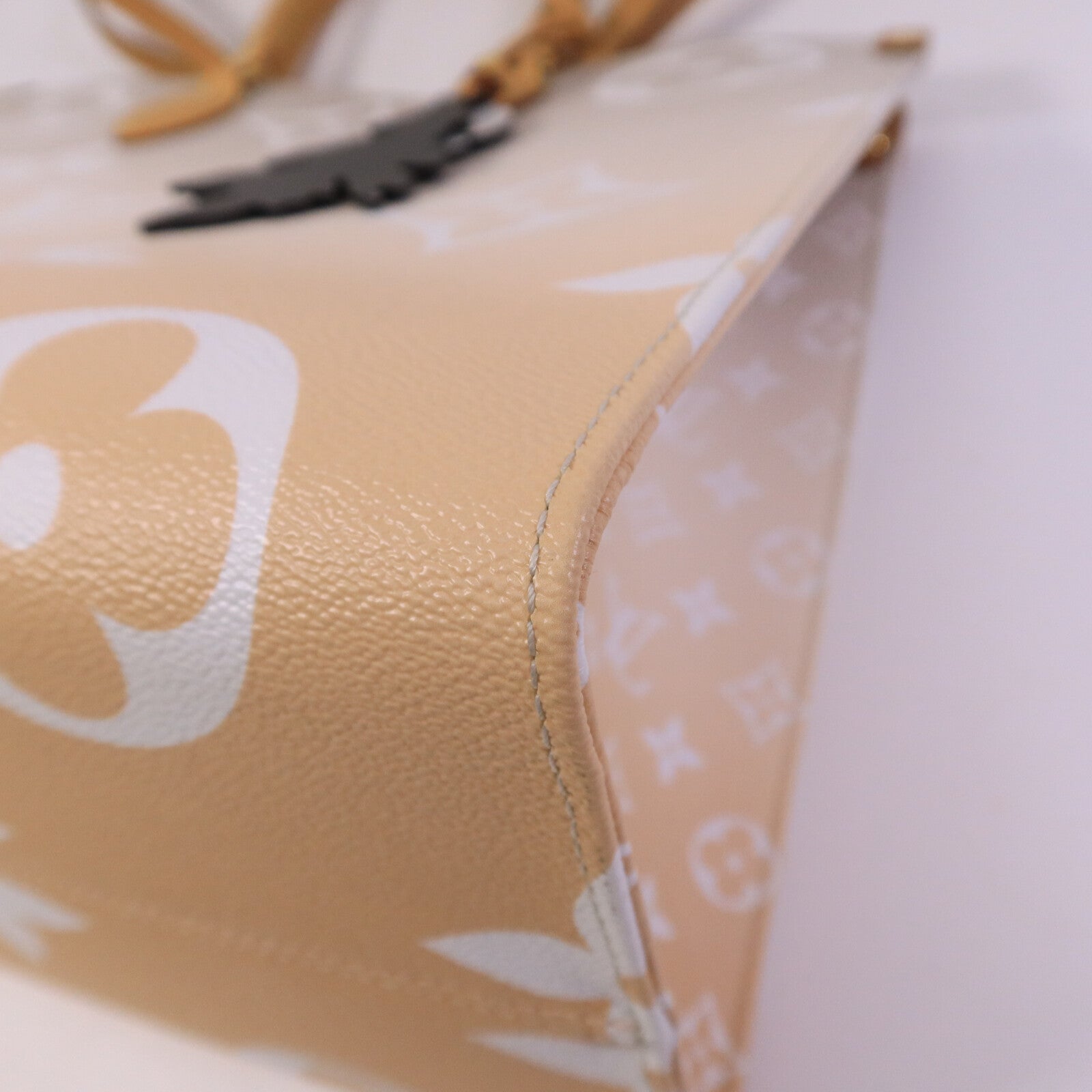 LOUIS VUITTON Monogram Giant On The Go GM手挽肩背兩用袋