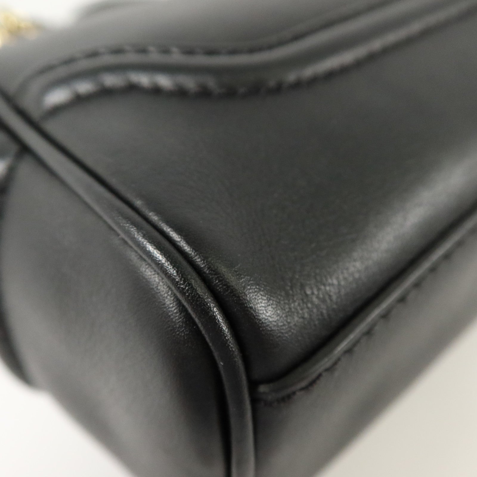VERSACE 牛皮皮革Medusa Shoulder金扣肩背袋
