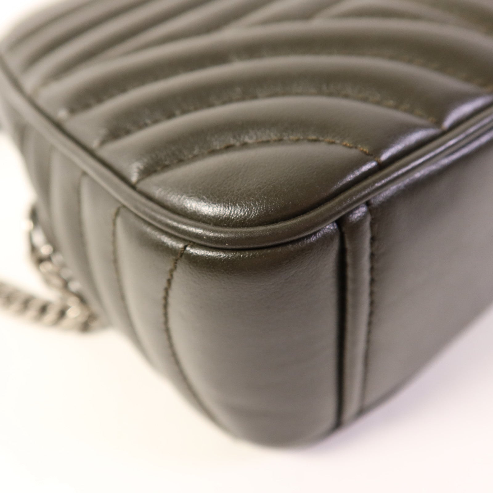 PRADA 牛皮皮革Shoulder Bag銀扣肩背袋