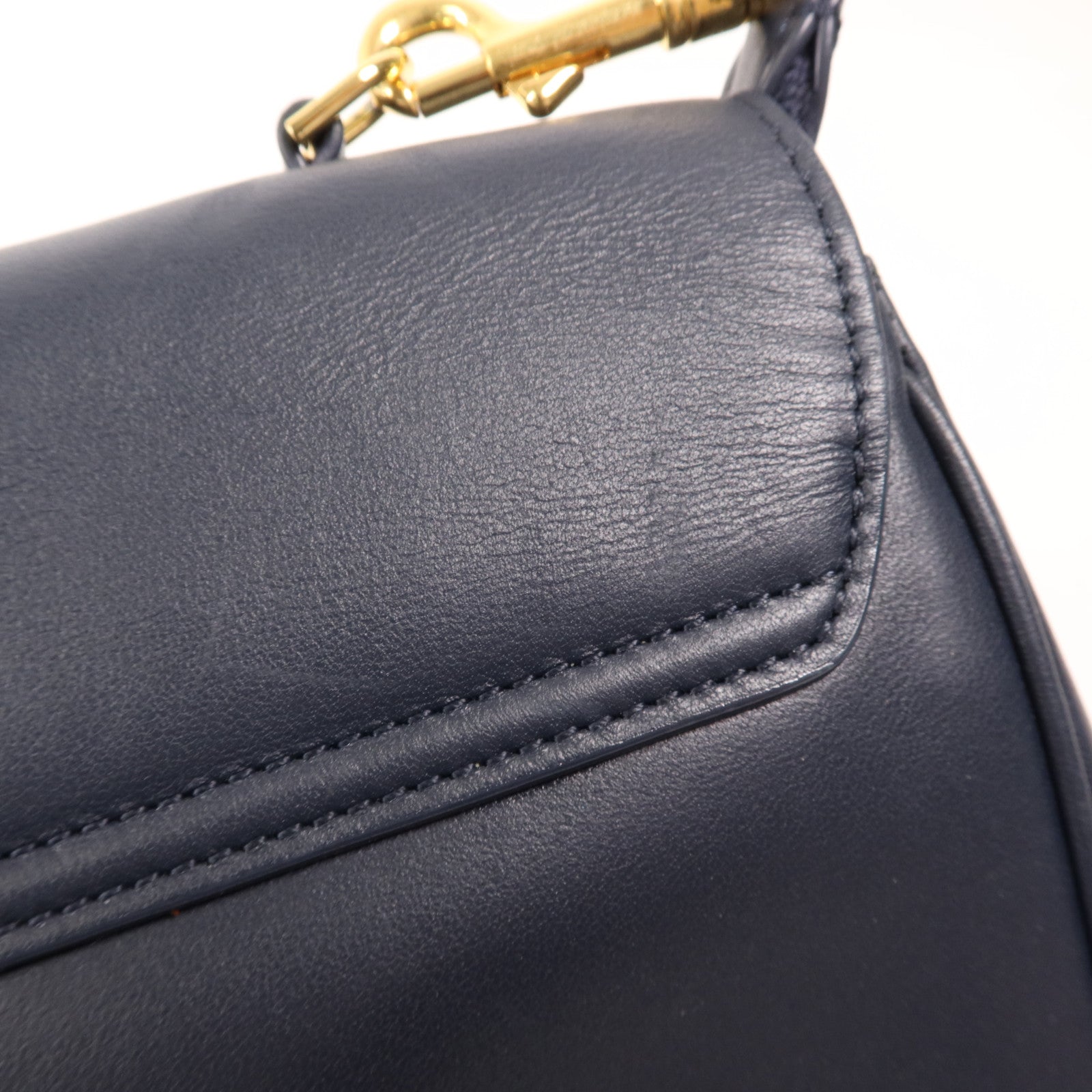 CELINE 羊皮皮革Soft 16金扣肩背袋