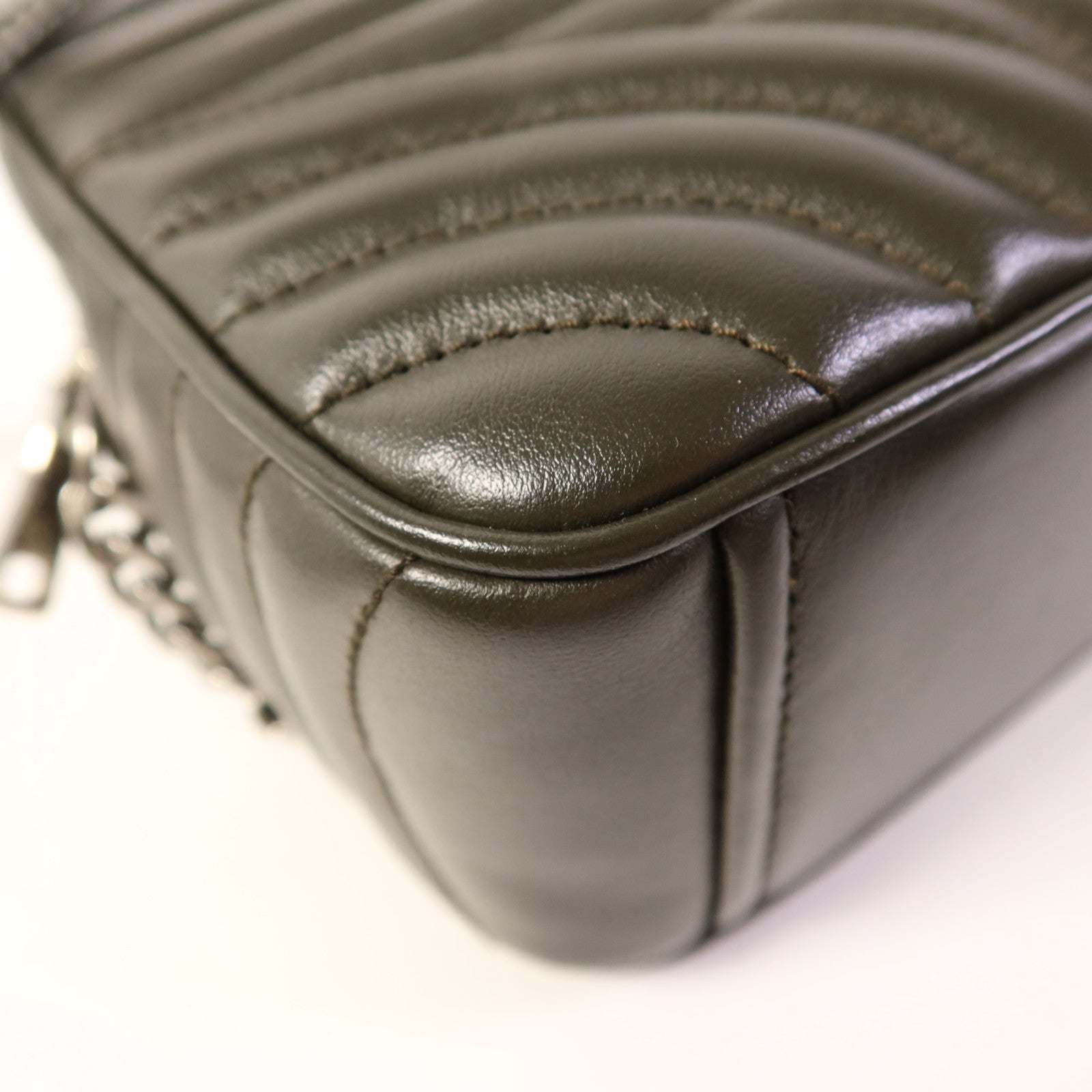 PRADA 牛皮皮革Shoulder Bag銀扣肩背袋