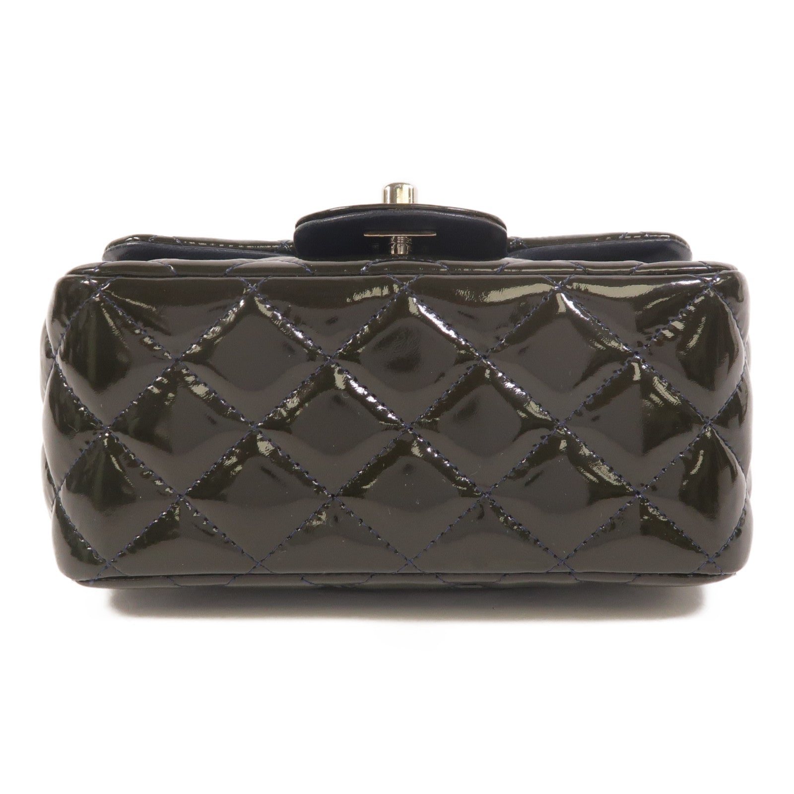 CHANEL 漆皮皮革Mini Classic 17鏈帶肩背袋
