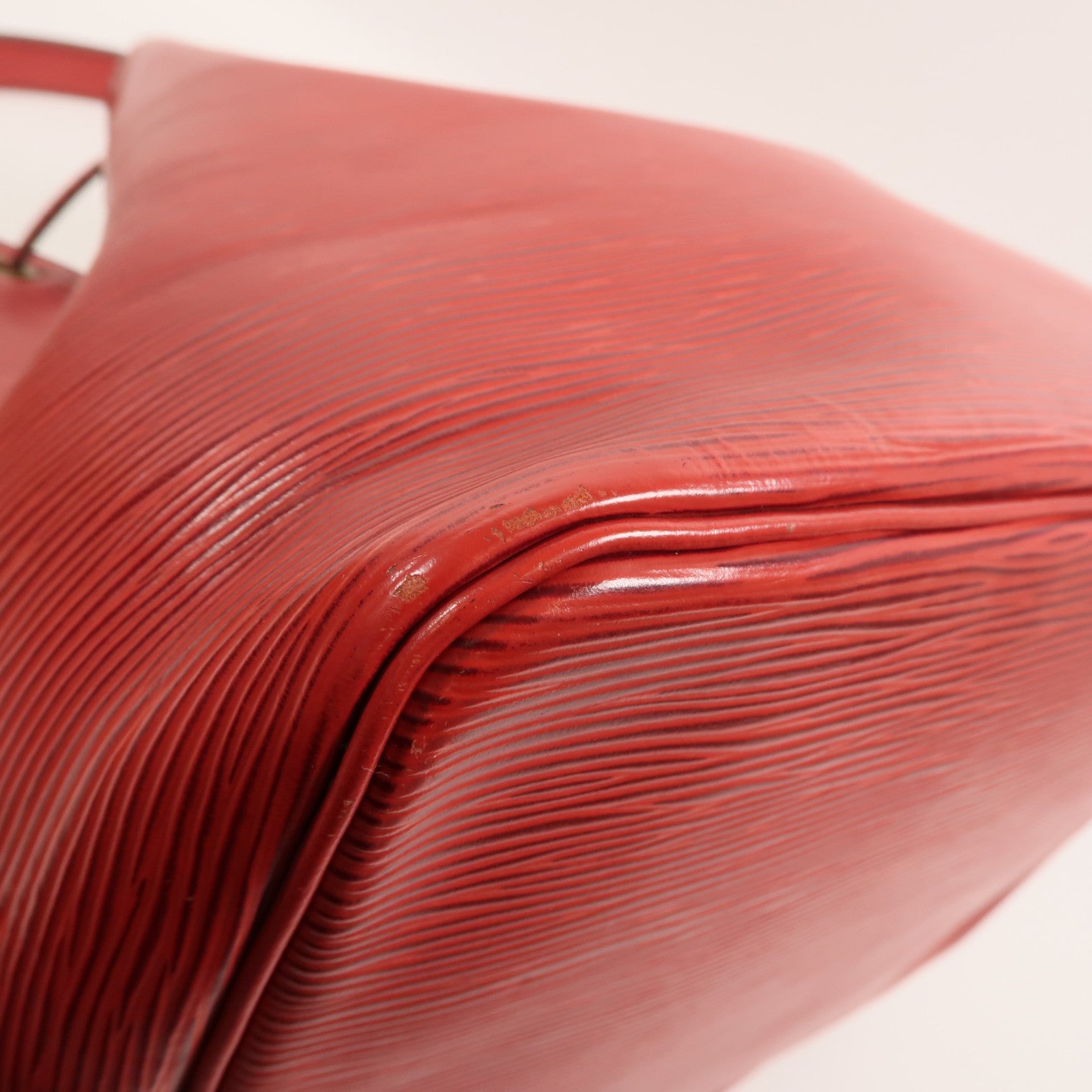 LOUIS VUITTON Epi Petit Noe肩背袋紅色
