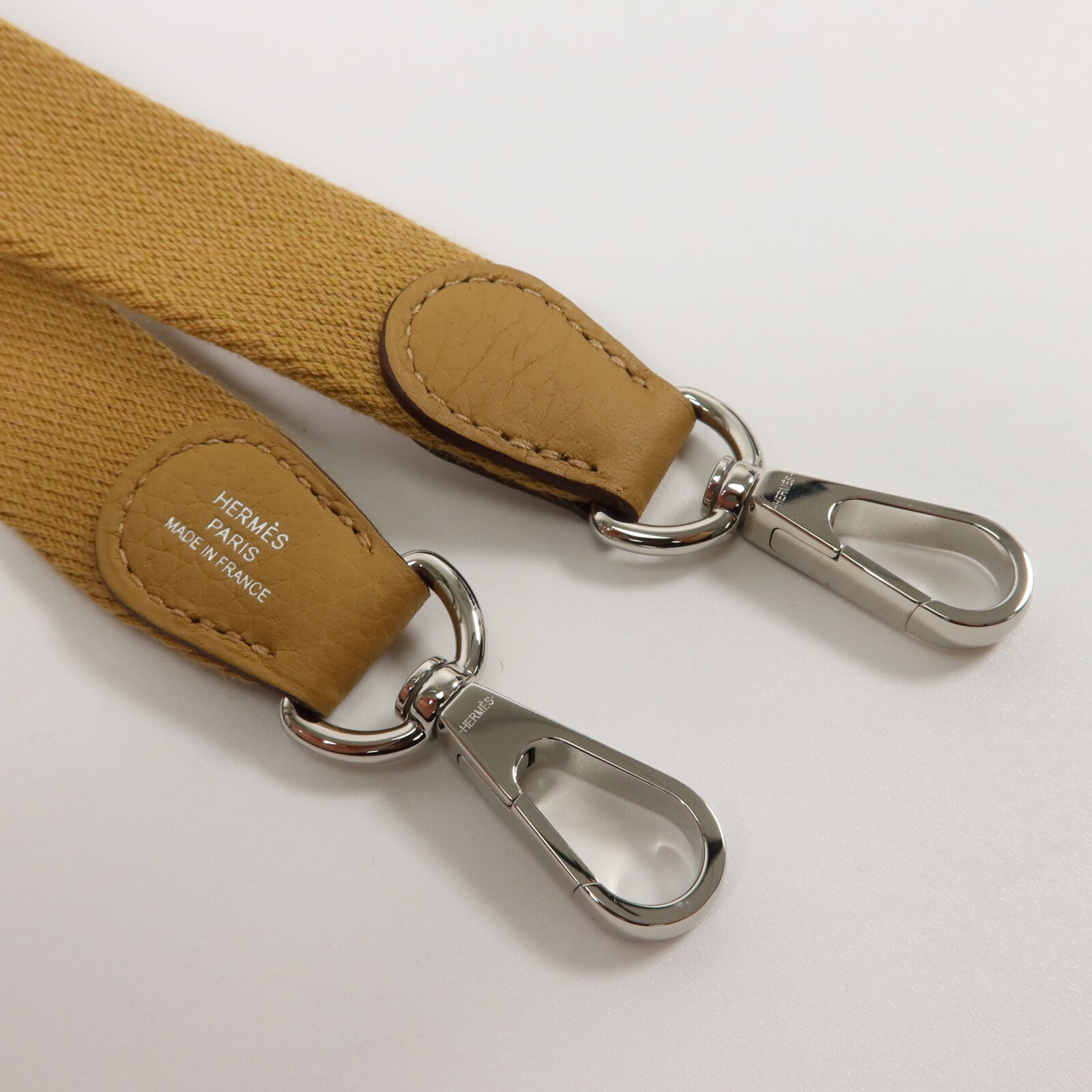 HERMES Clemence皮革Evelyne TPM肩背袋Biscuit