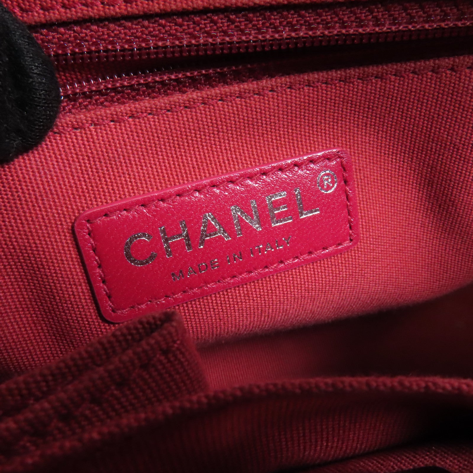 CHANEL 羊皮皮革Gabrielle Medium肩背袋