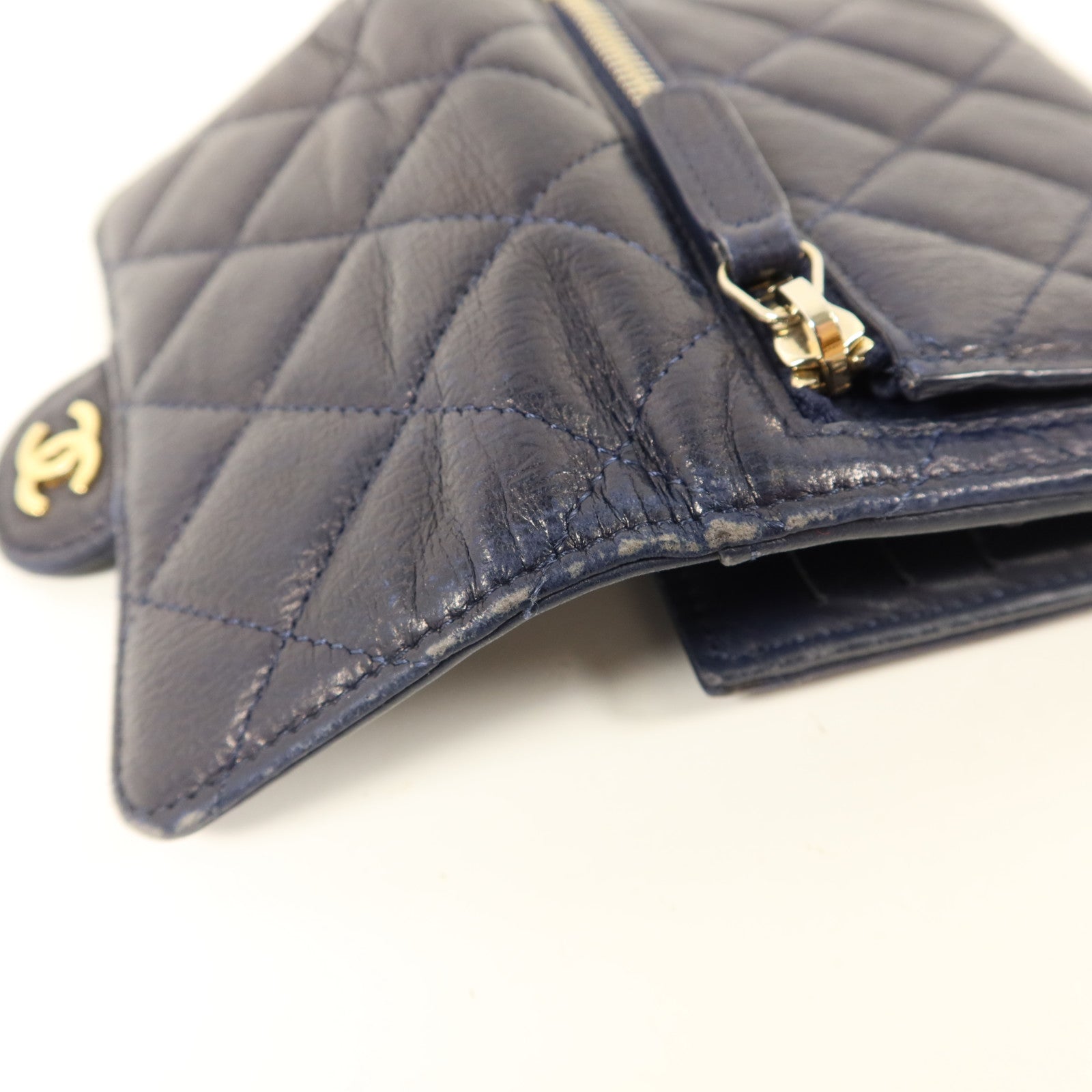 CHANEL 牛皮皮革Trifold Wallet金扣錢包