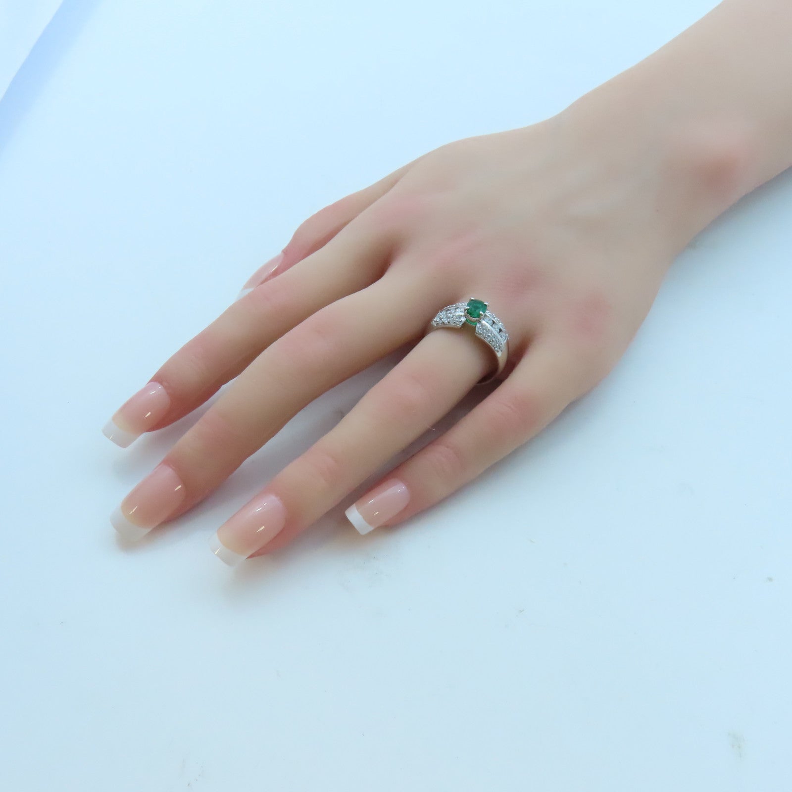 JEWELRY 【激減優惠】PT900白金Emerald/Diamond Ring 0.56ct綠寶石/0.85ct鑽石戒指US#8.25