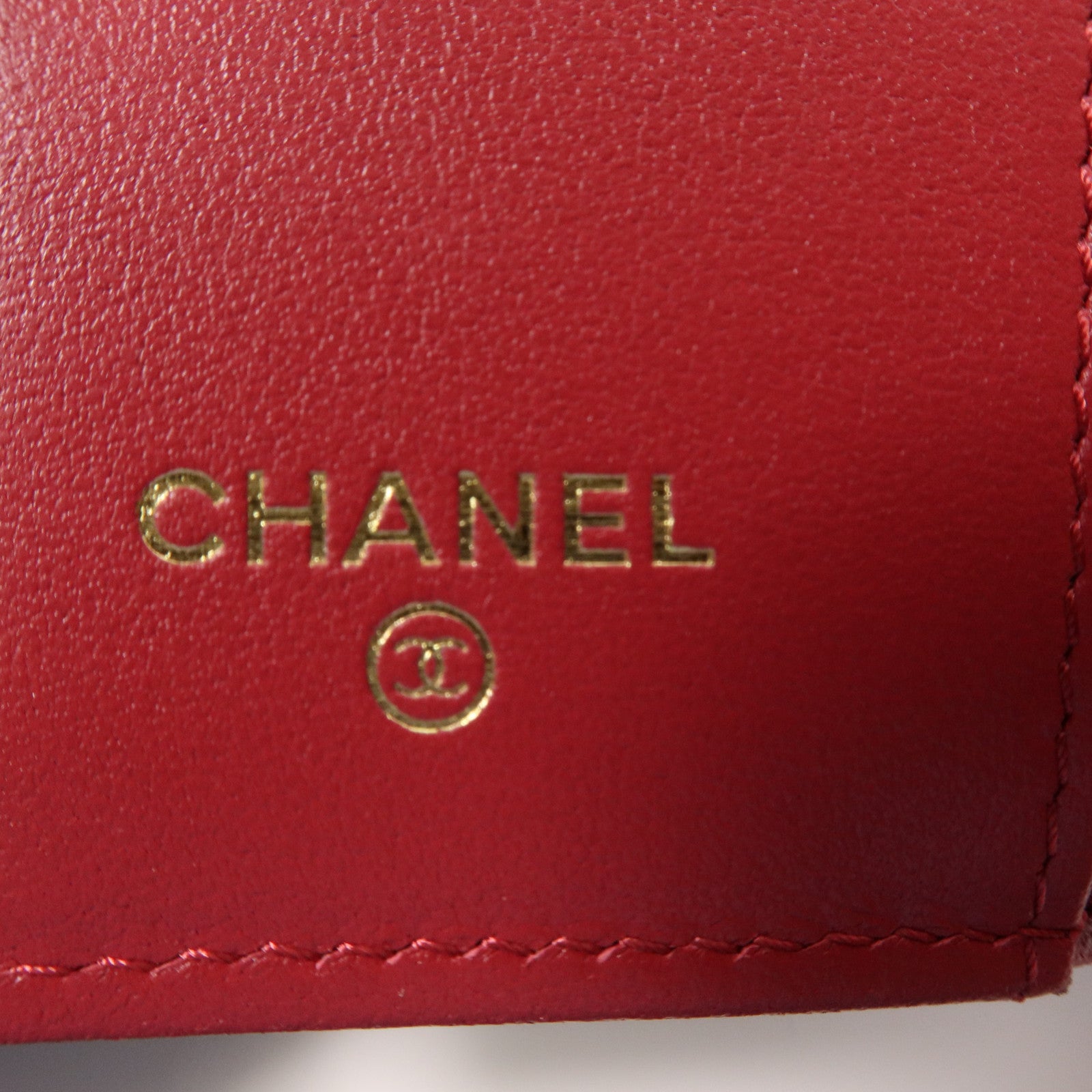 CHANEL 羊皮皮革C19 Wallet金扣錢包