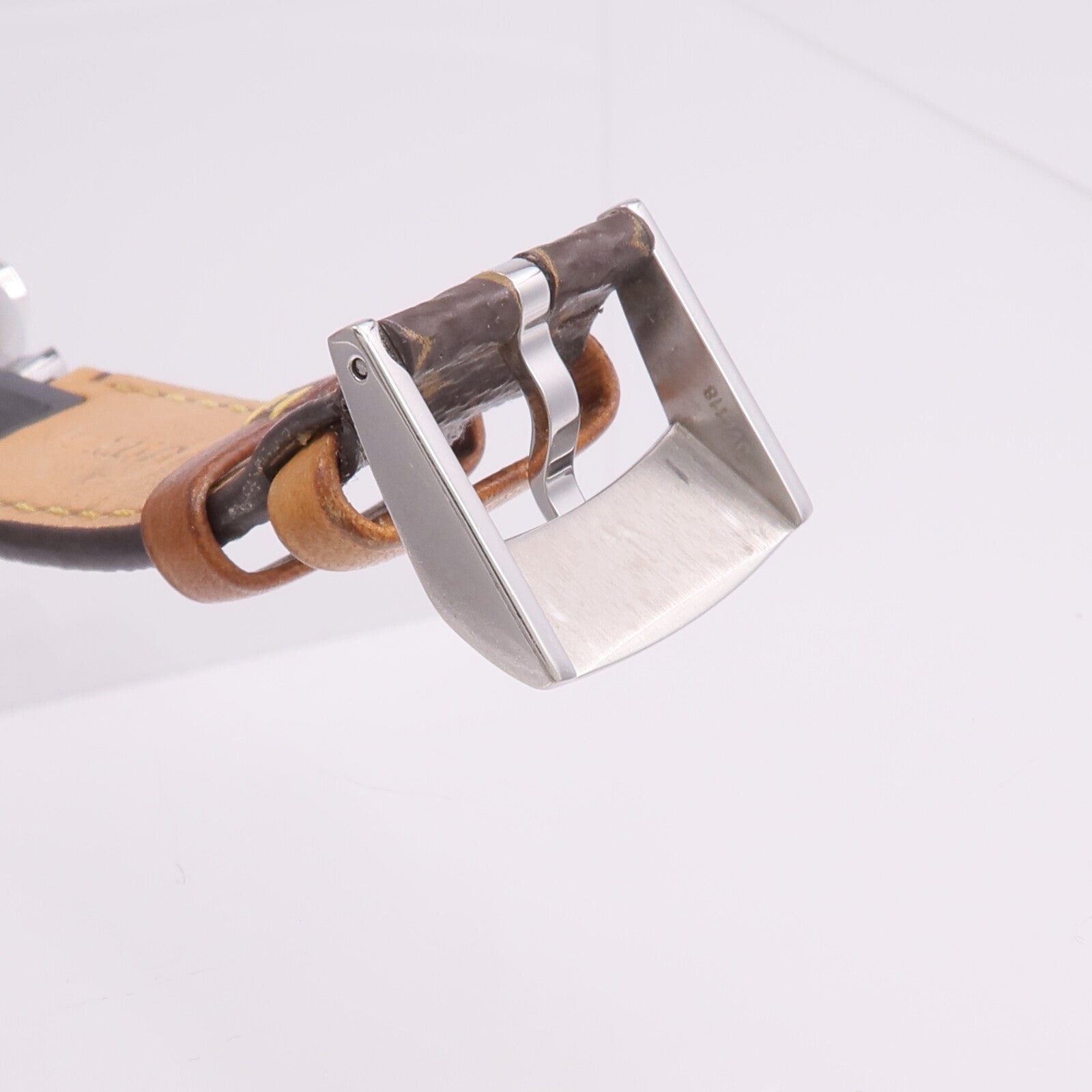 LOUIS VUITTON Tambour Q1111