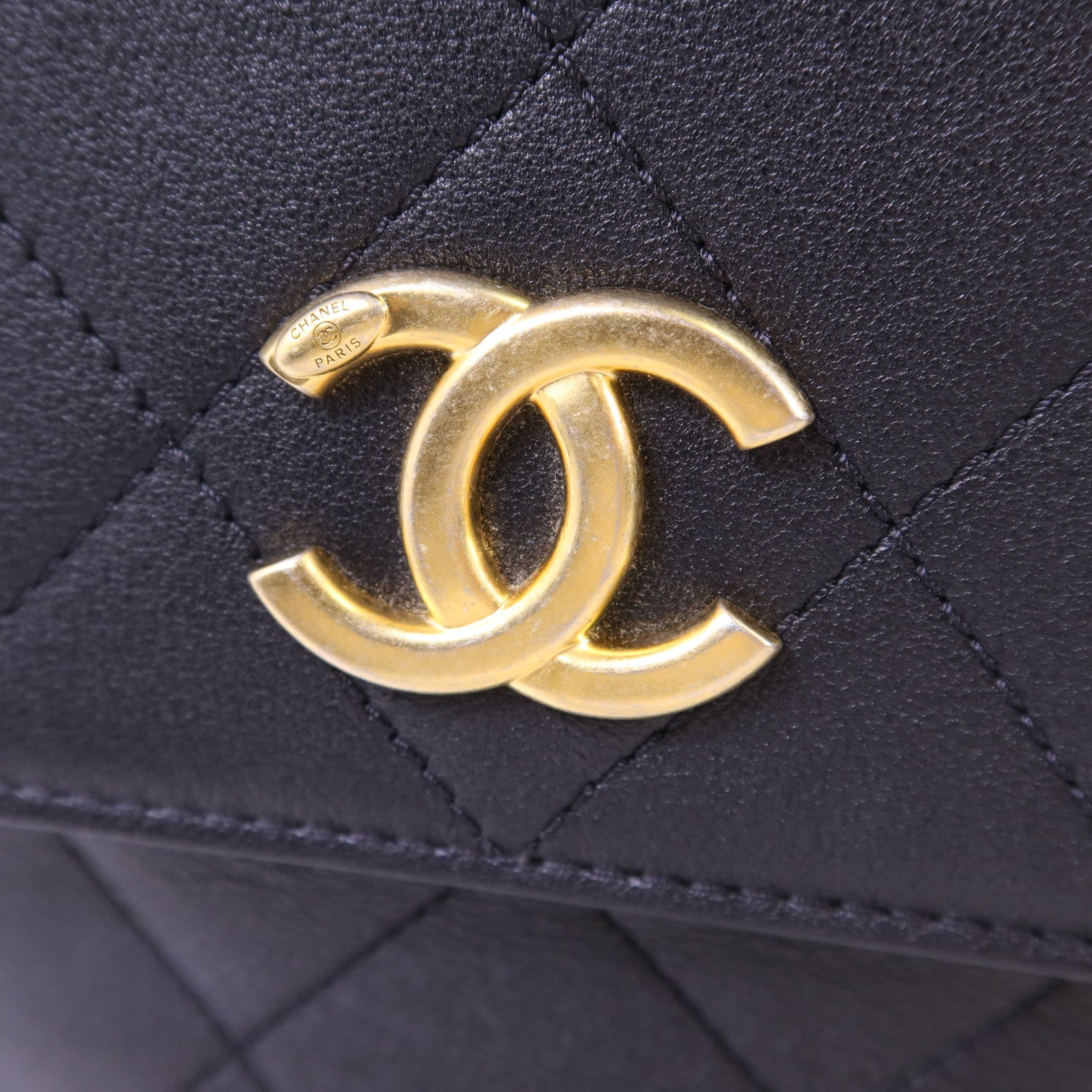 CHANEL 牛皮皮革Chain Shoulder Bag金扣鏈帶肩背袋