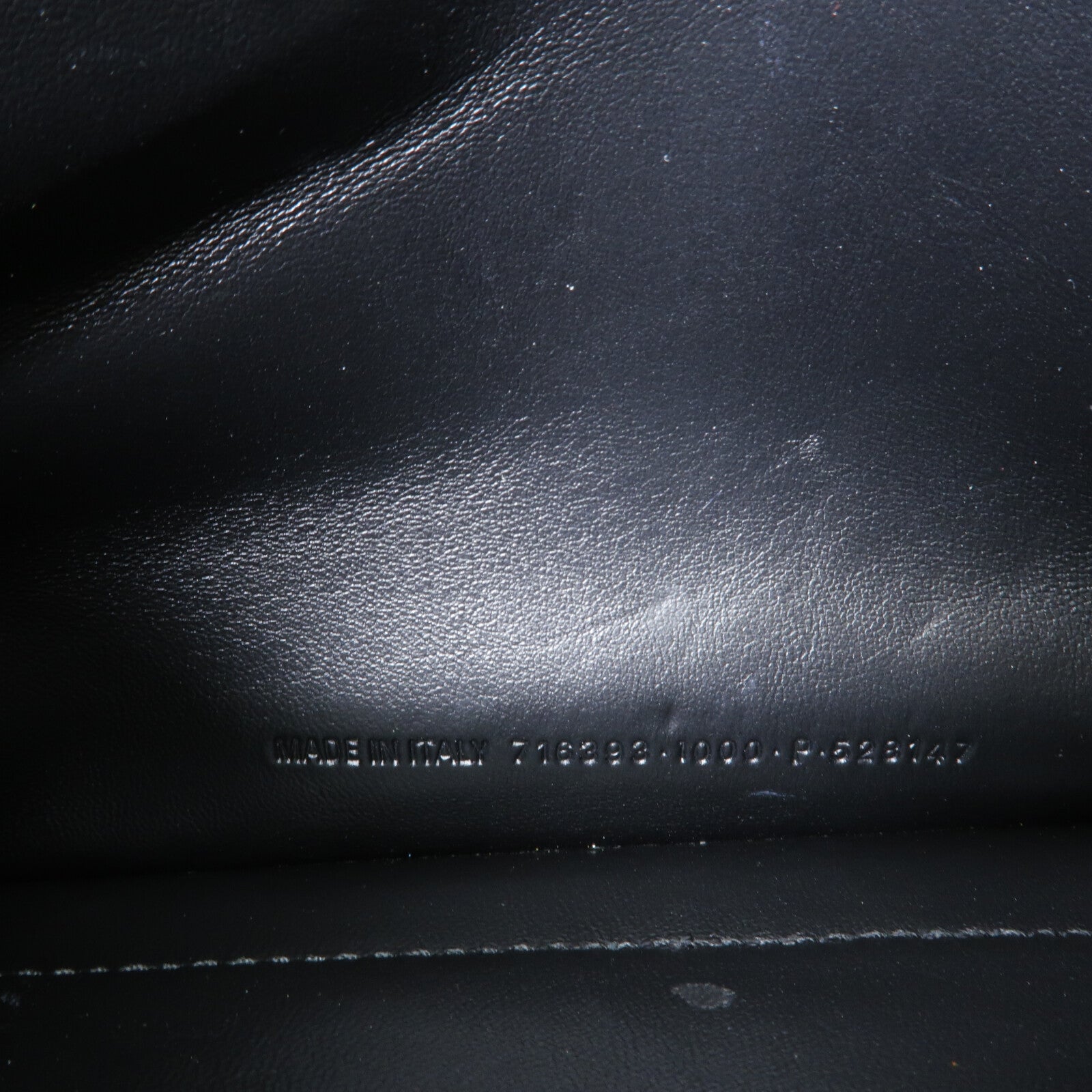BALENCIAGA 牛皮皮革Crush Mrdium鏈帶肩背袋