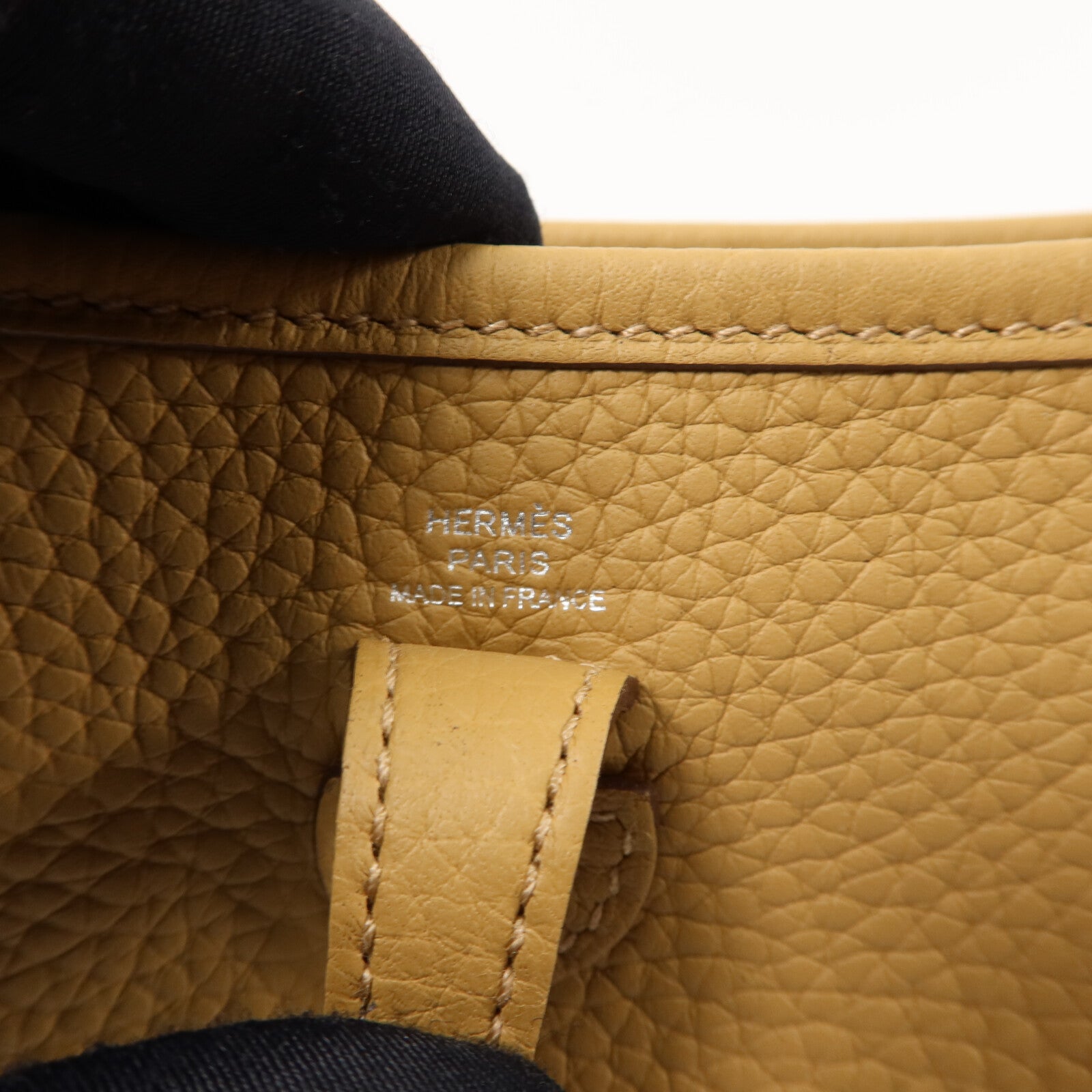 HERMES Clemence皮革Evelyne TPM肩背袋Biscuit