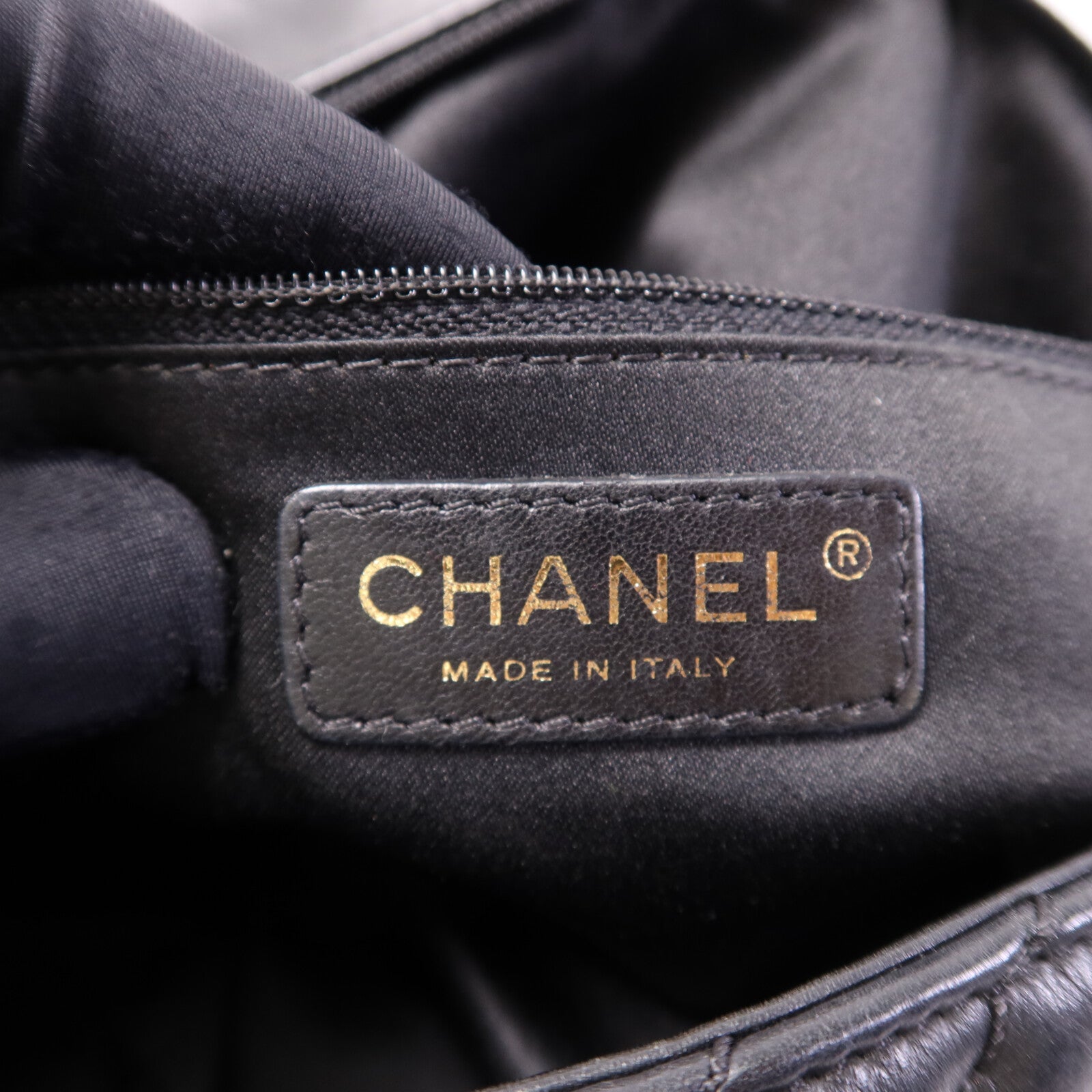 CHANEL 牛皮皮革Chain Shoulder Bag金扣鏈帶肩背袋