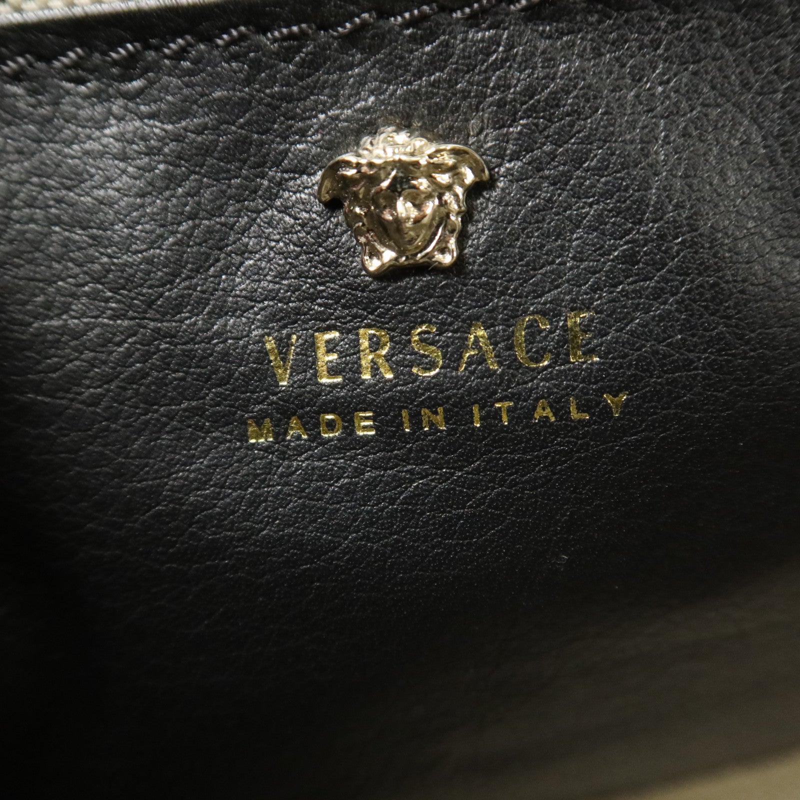 VERSACE 牛皮皮革Medusa Shoulder金扣肩背袋