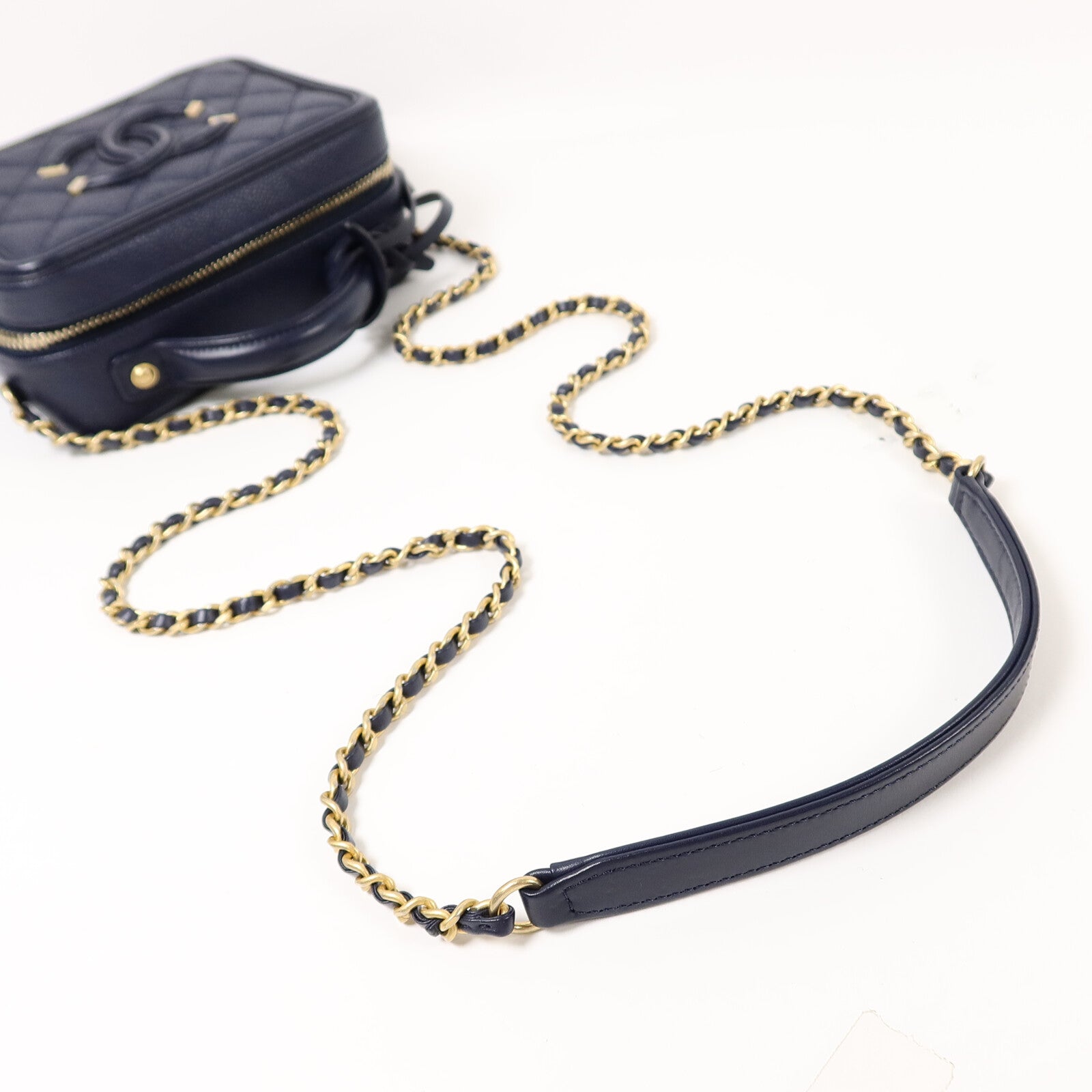 CHANEL 牛皮皮革CC Filigree Vanity Case手挽肩背兩用袋