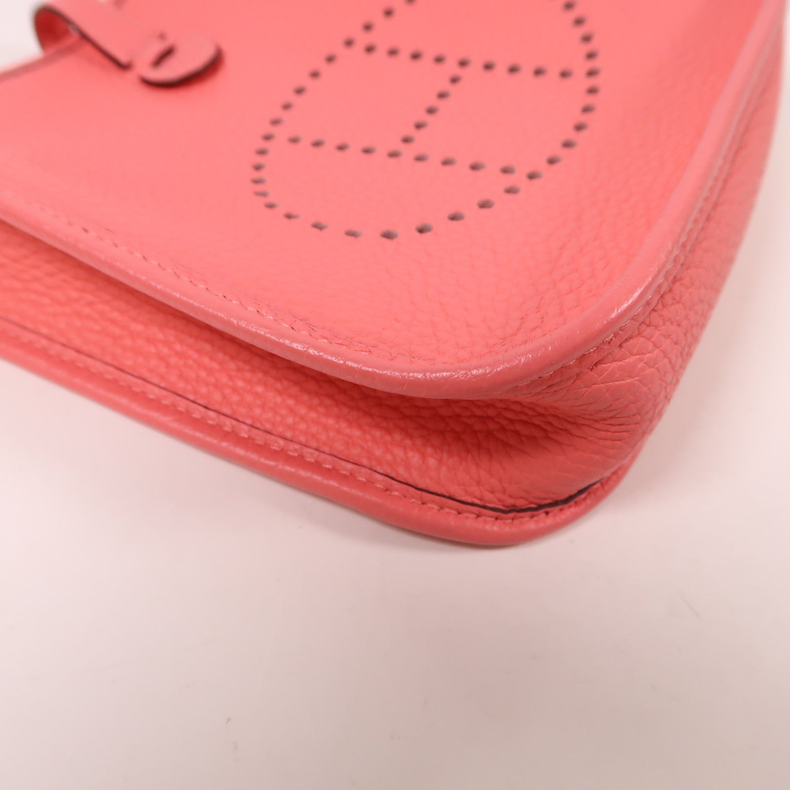 HERMES Clemence皮革Evelyne TPM銀扣肩背袋Rose Azalee