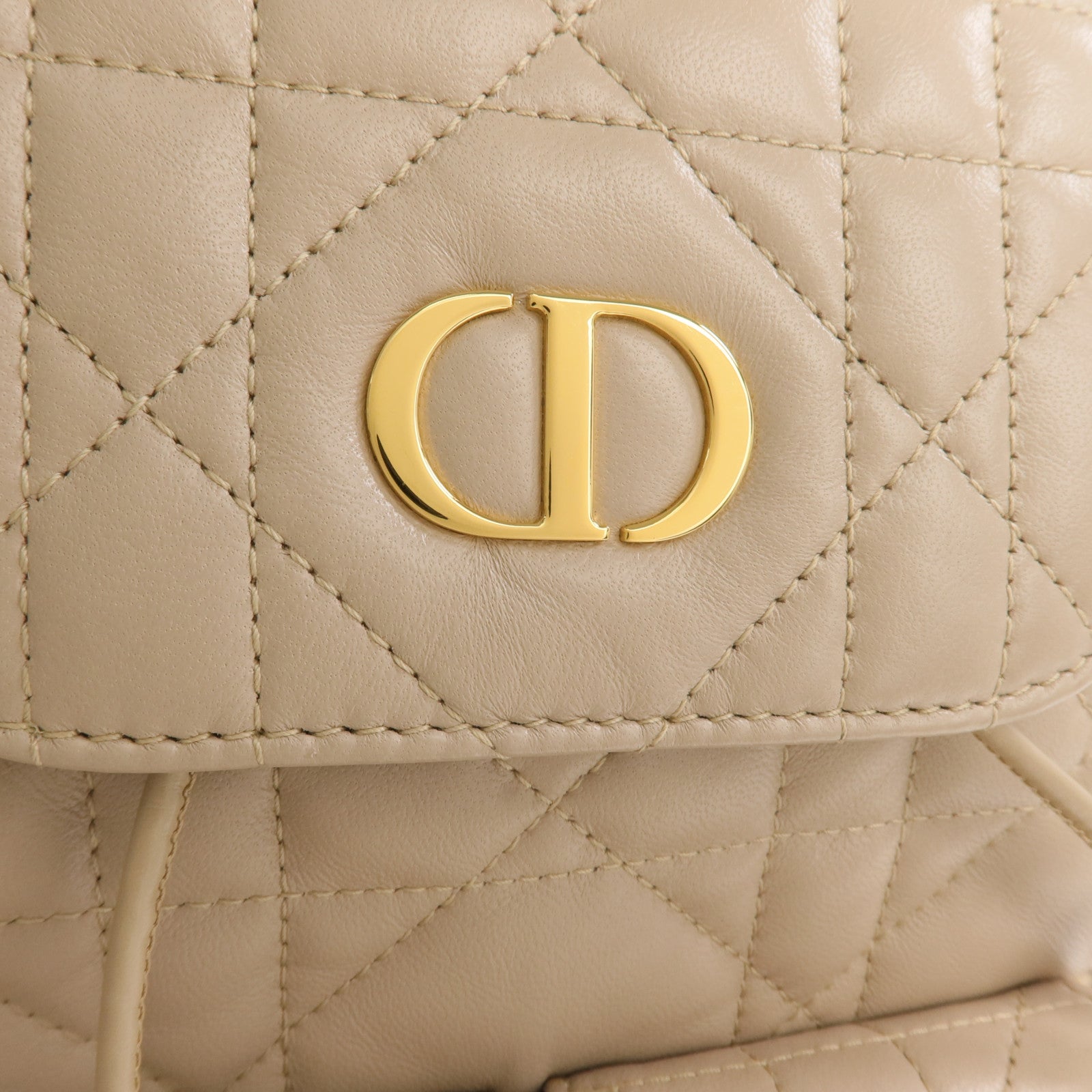 Dior 羊皮皮革Caro Backpack金扣背包