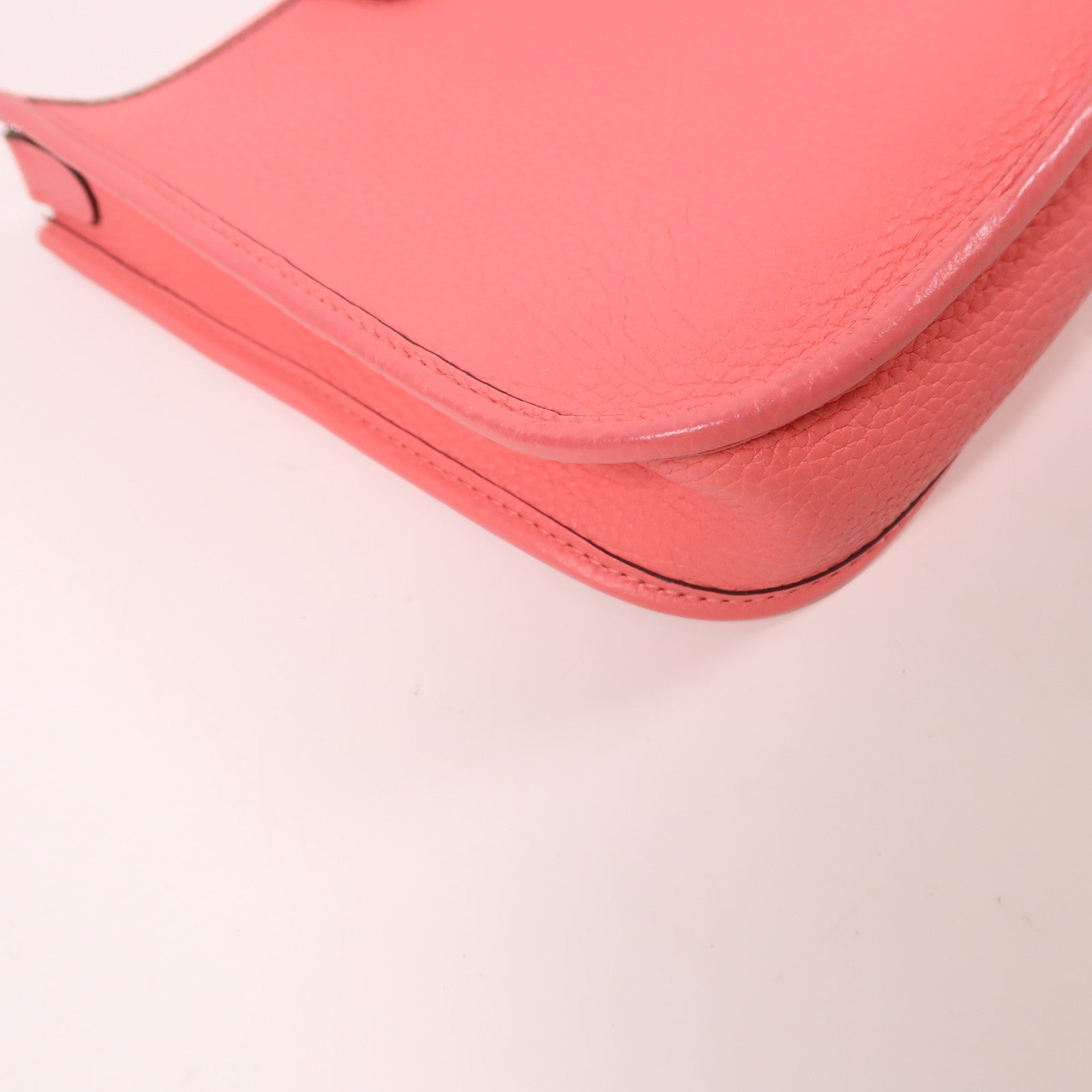 HERMES Clemence皮革Evelyne TPM銀扣肩背袋Rose Azalee