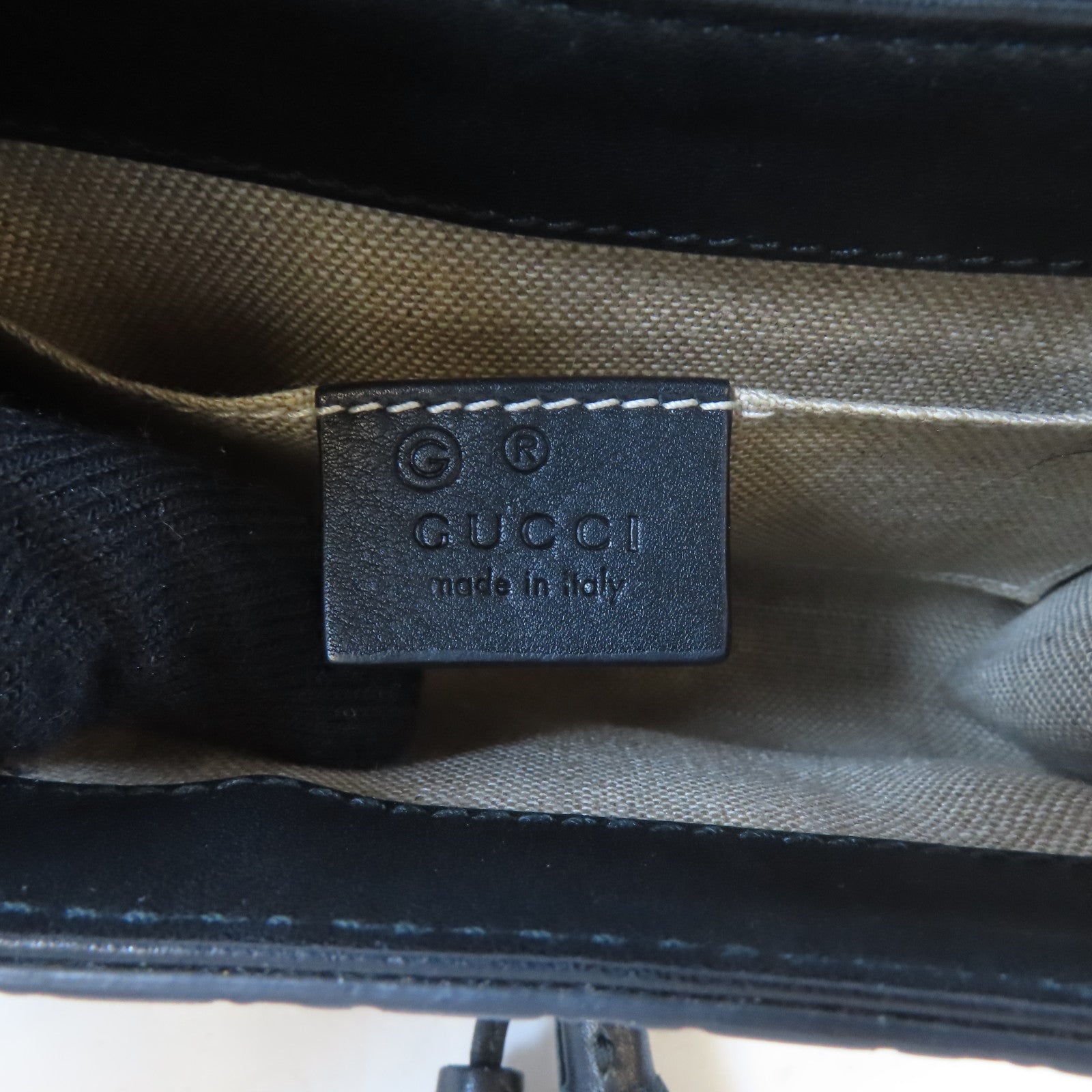 GUCCI 牛皮皮革Guccissima Mini Emily Shoulder金扣鏈帶肩背袋黑色
