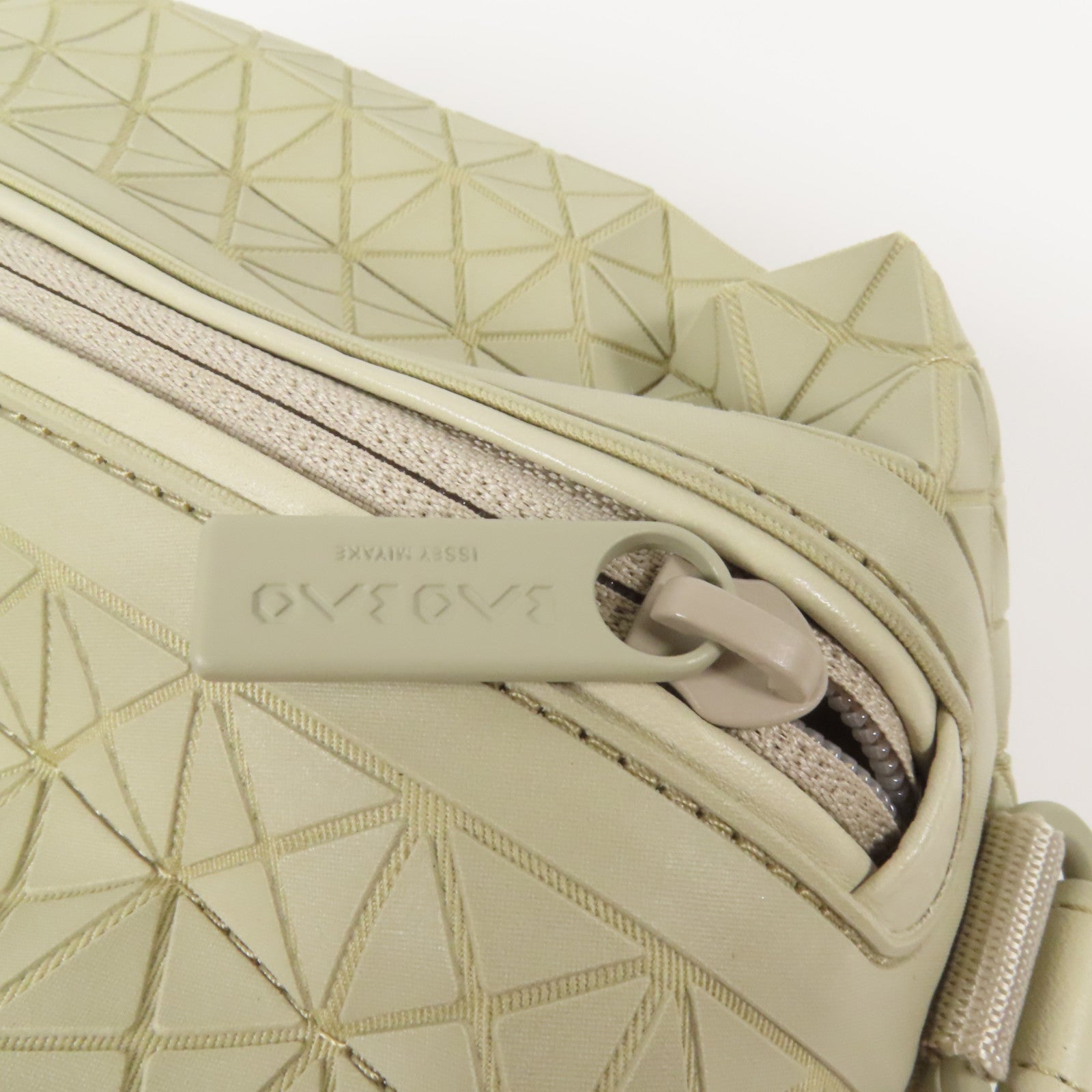 BAO BAO ISSEYMIYAKE PVC Shoulder Bag肩背袋