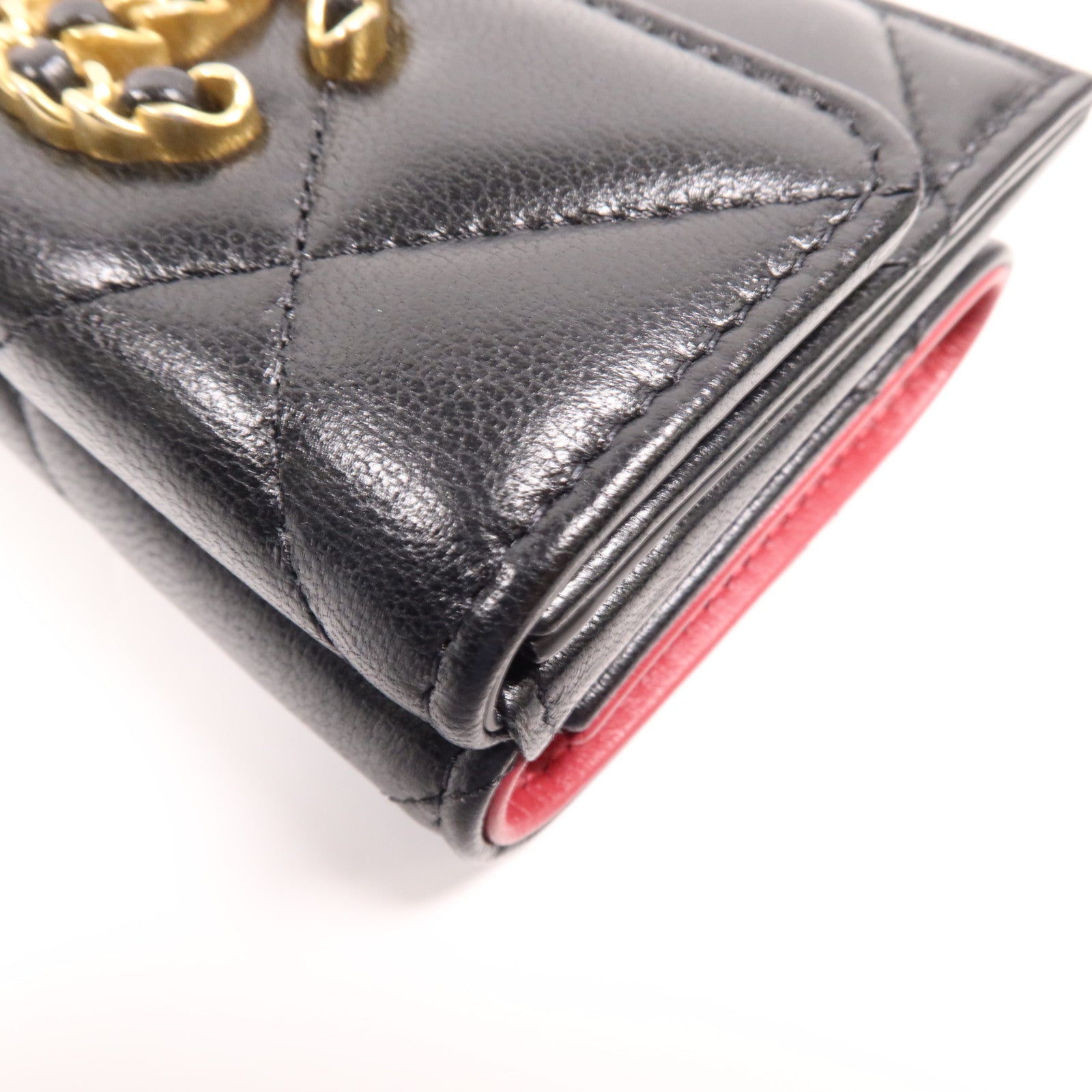 CHANEL 羊皮皮革C19 Wallet金扣錢包