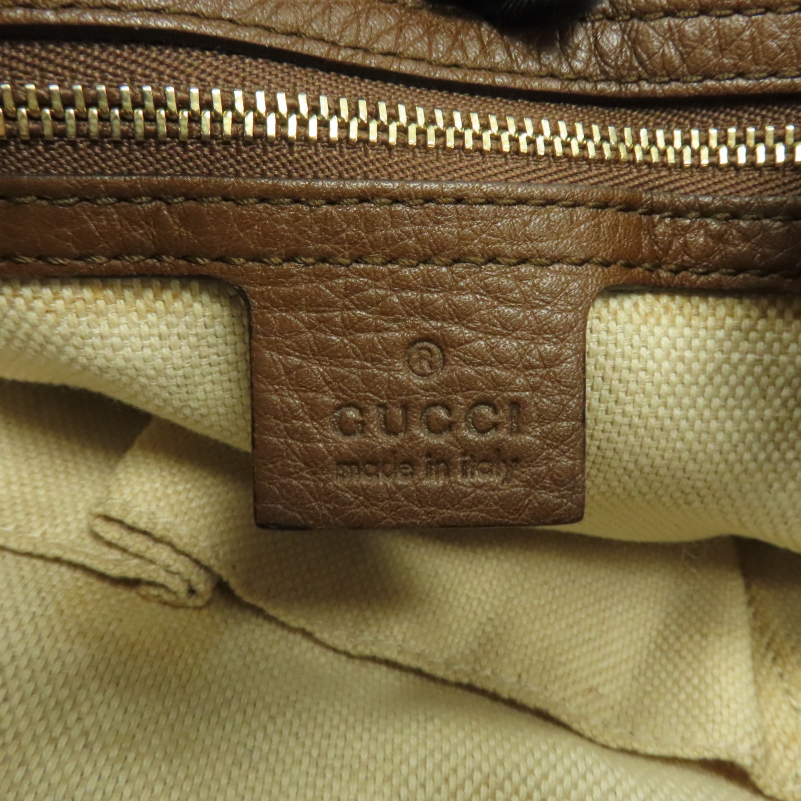 GUCCI 牛仔布Soho Pebbled金扣鏈帶肩背袋藍色