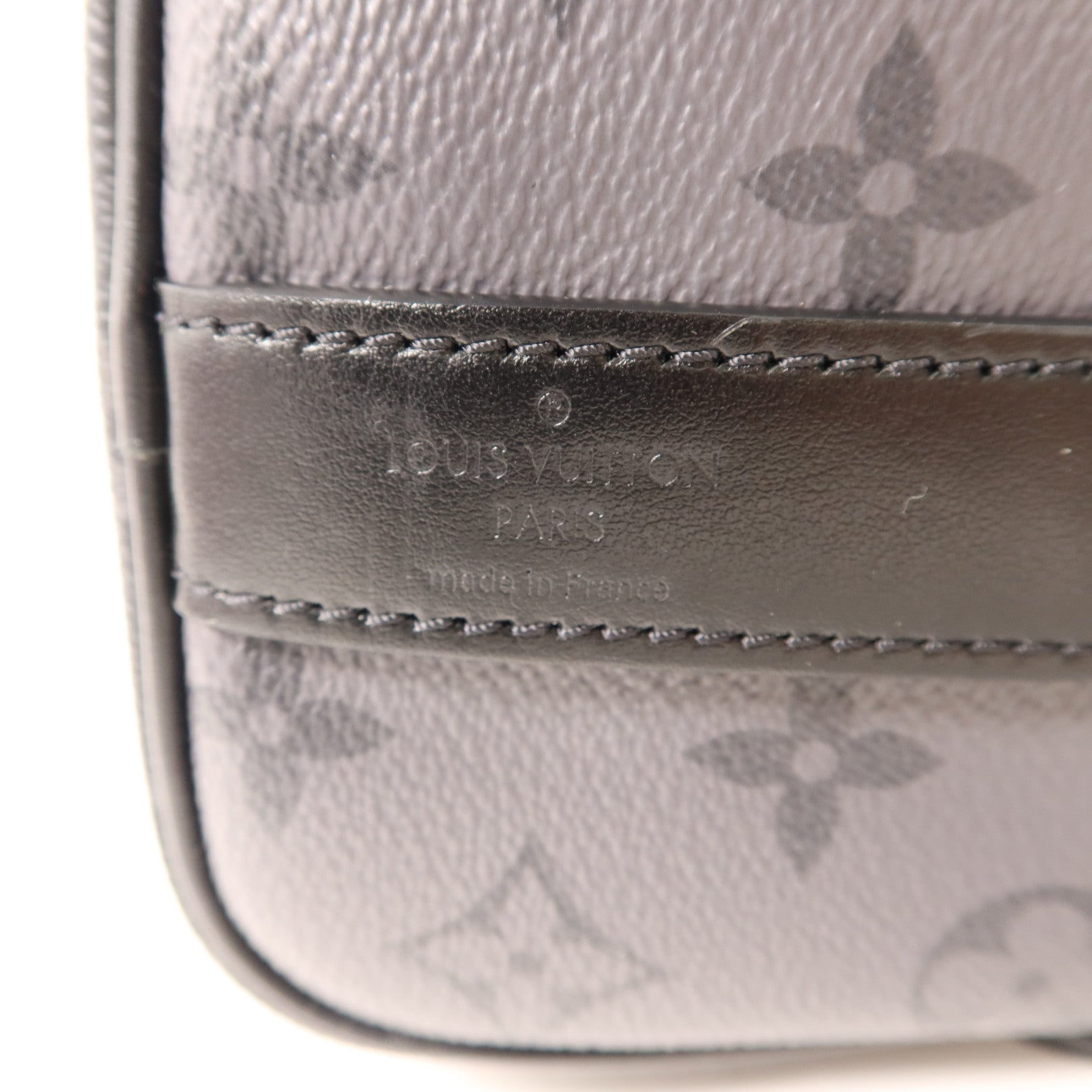 LOUIS VUITTON Monogram Eclipse Keepall Bandouliere 25銀扣手挽肩背兩用袋