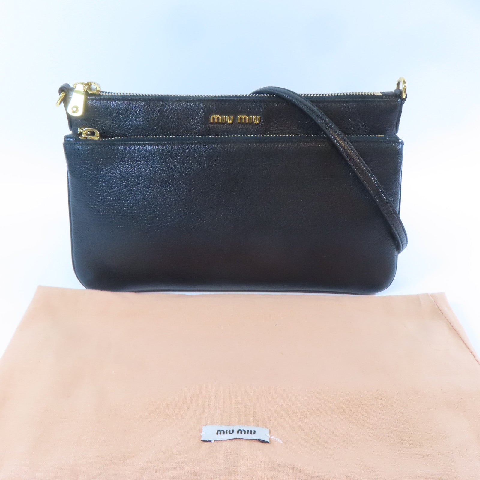 Miu Miu 皮革Shoulder Bag金扣肩背袋黑色