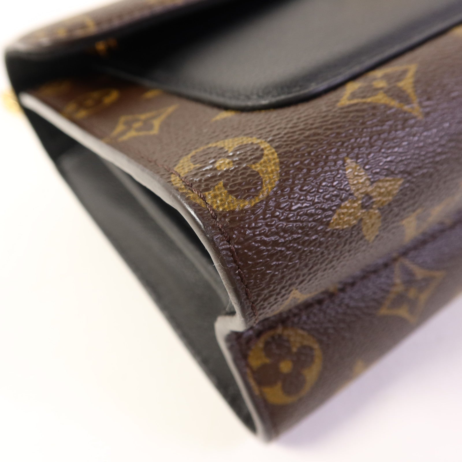 LOUIS VUITTON Monogram Victoire金扣鏈帶肩背袋