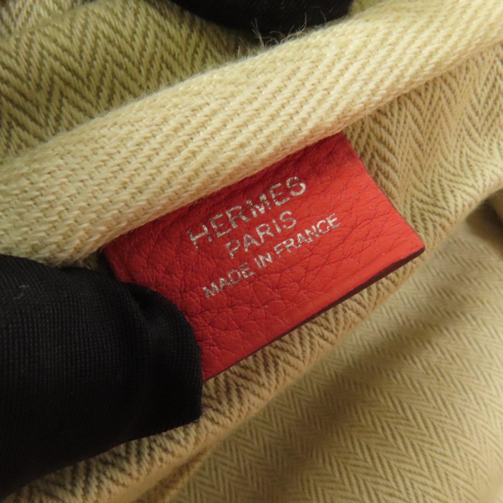 HERMES Clemence皮革Victoria 35銀扣手挽袋Rouge Pivoine