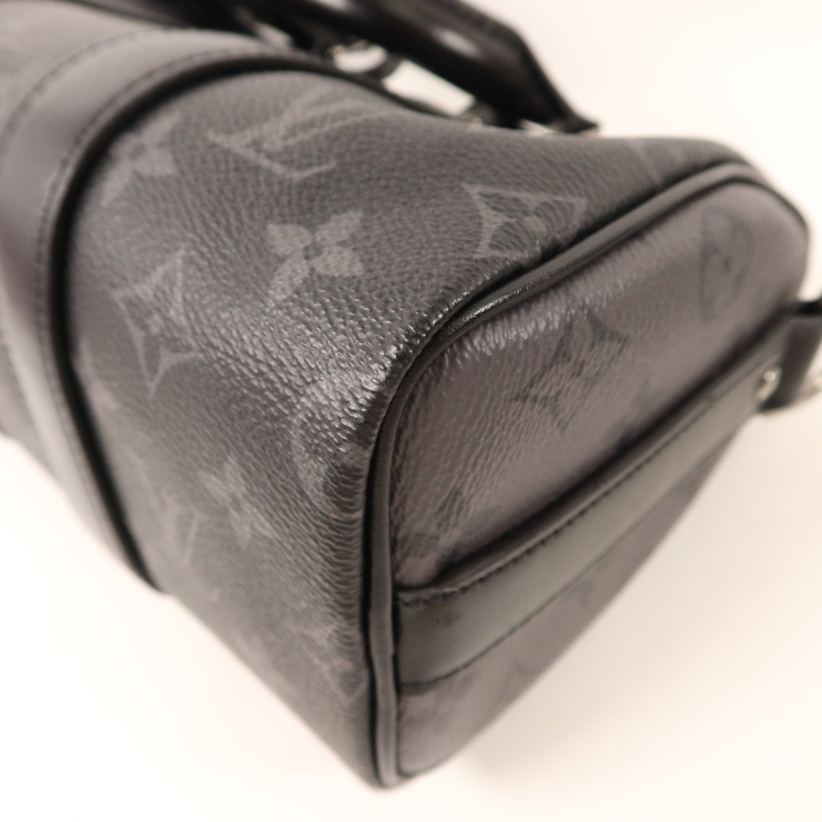 LOUIS VUITTON Monogram Eclipse Keepall Bandouliere 25銀扣手挽肩背兩用袋