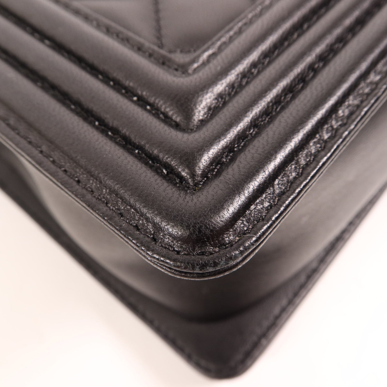 CHANEL 羊皮皮革Boy 25銀扣肩背袋