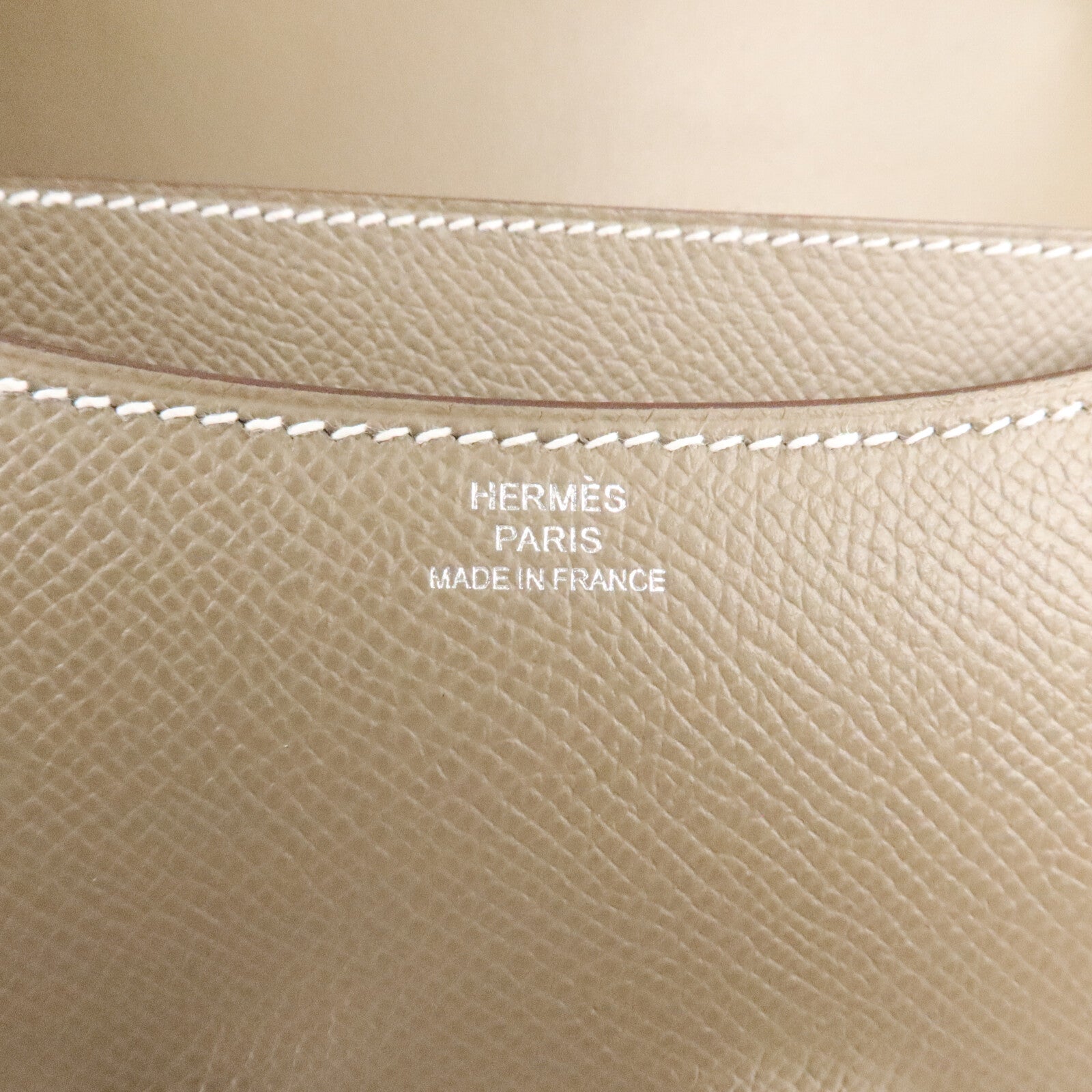 HERMES Epsom皮革Constance Mini肩背袋Etoupe