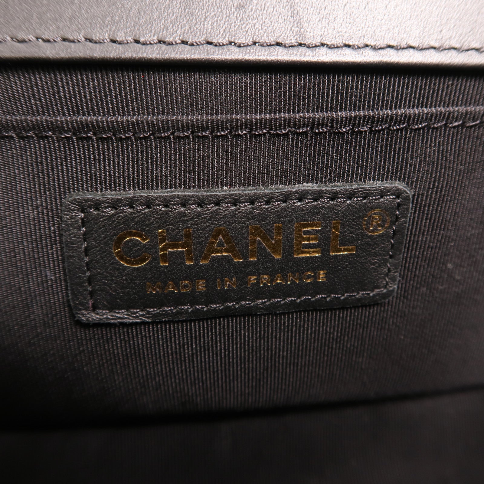 CHANEL 牛皮皮革Boy 20金扣鏈帶肩背袋