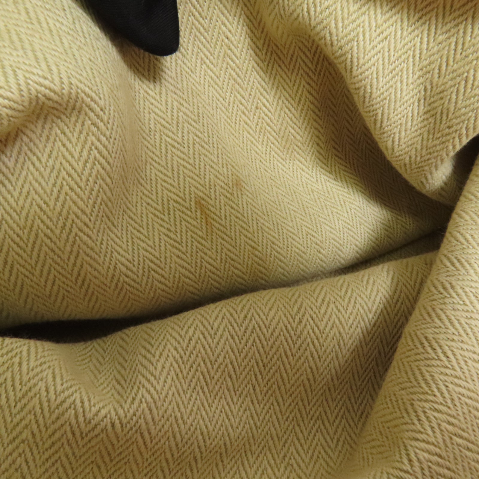 HERMES Clemence皮革Victoria 35銀扣手挽袋Rouge Pivoine