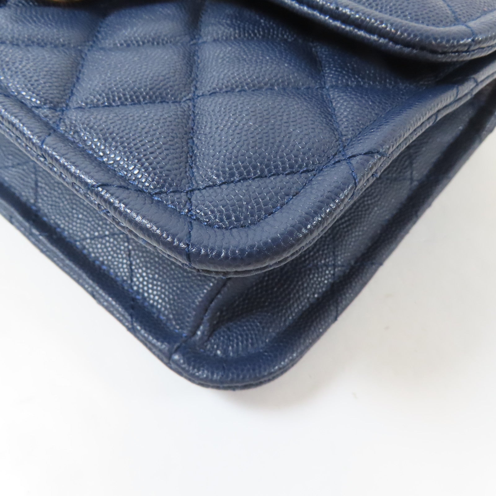 CHANEL 菱格Caviar皮革Chain Shoulder Bag金扣鏈帶肩背袋藍色