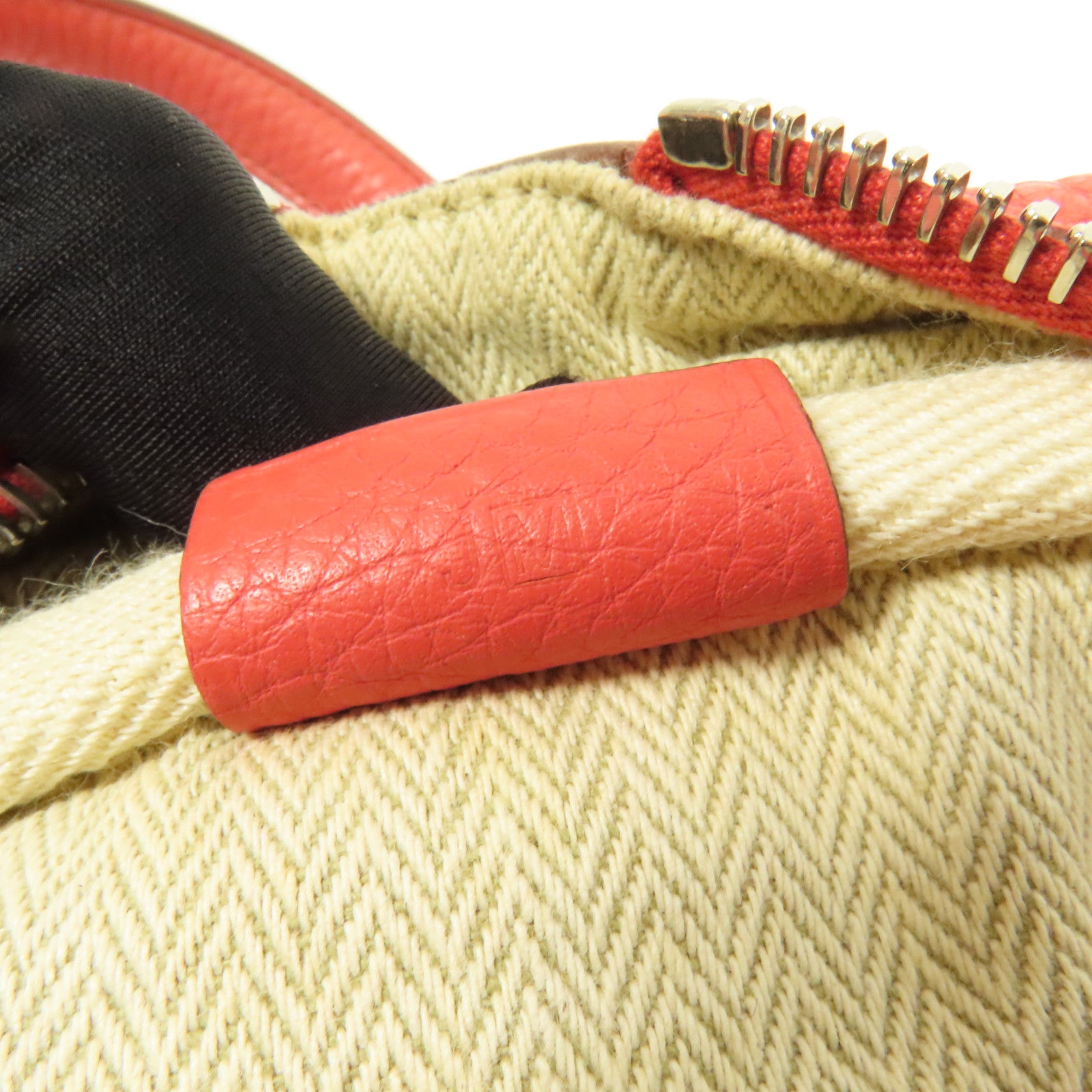 HERMES Clemence皮革Victoria 35銀扣手挽袋Rouge Pivoine