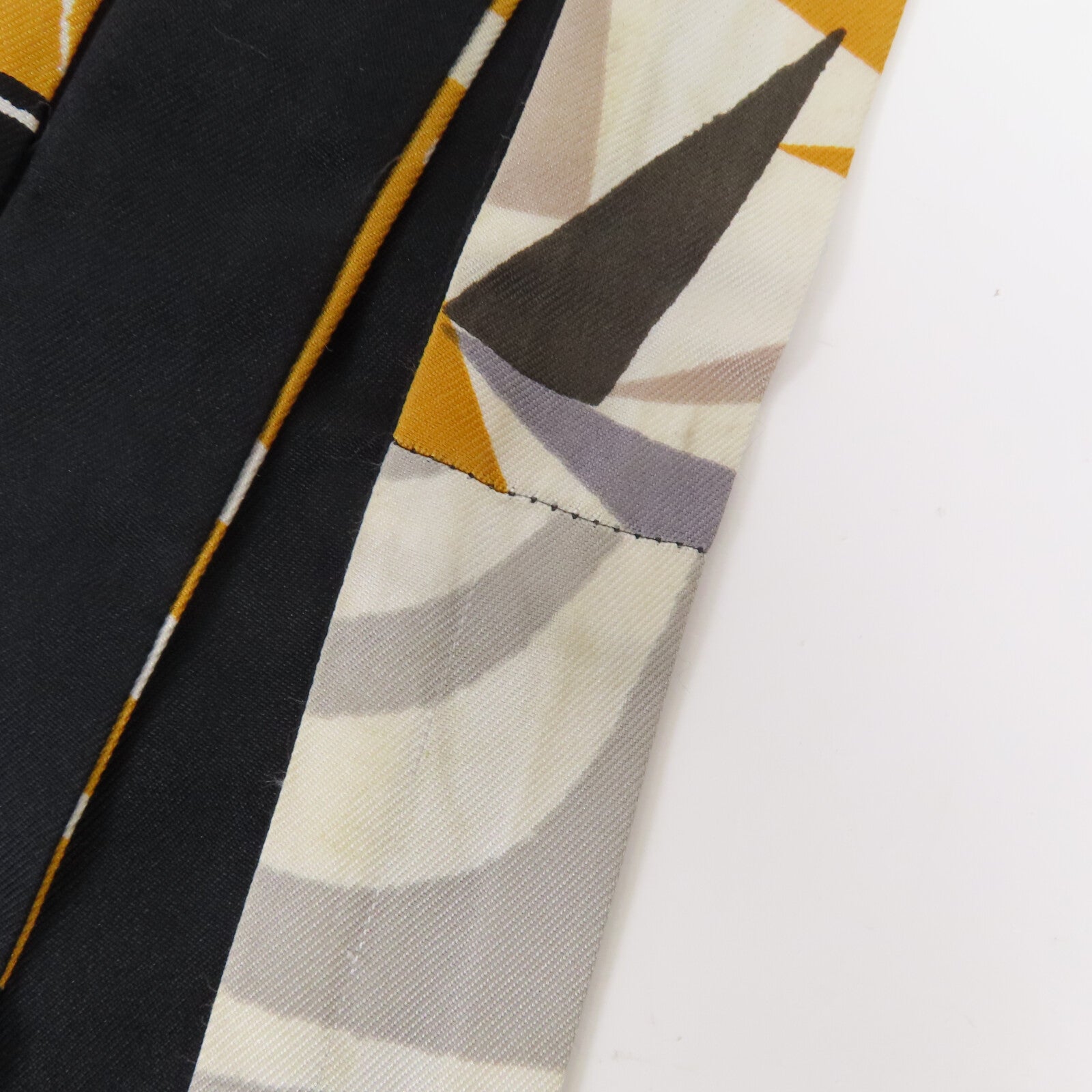 HERMES 絲質Jeu De Soie Twillon絲巾