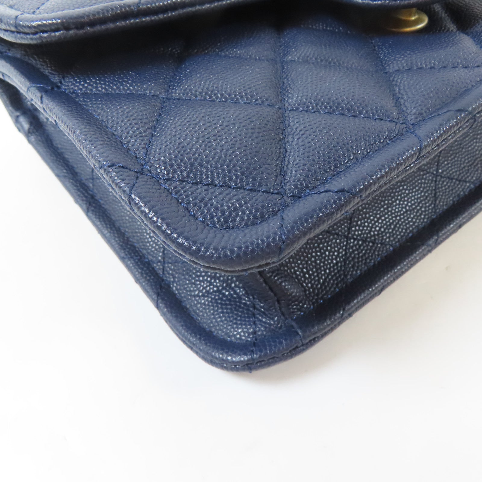 CHANEL 菱格Caviar皮革Chain Shoulder Bag金扣鏈帶肩背袋藍色