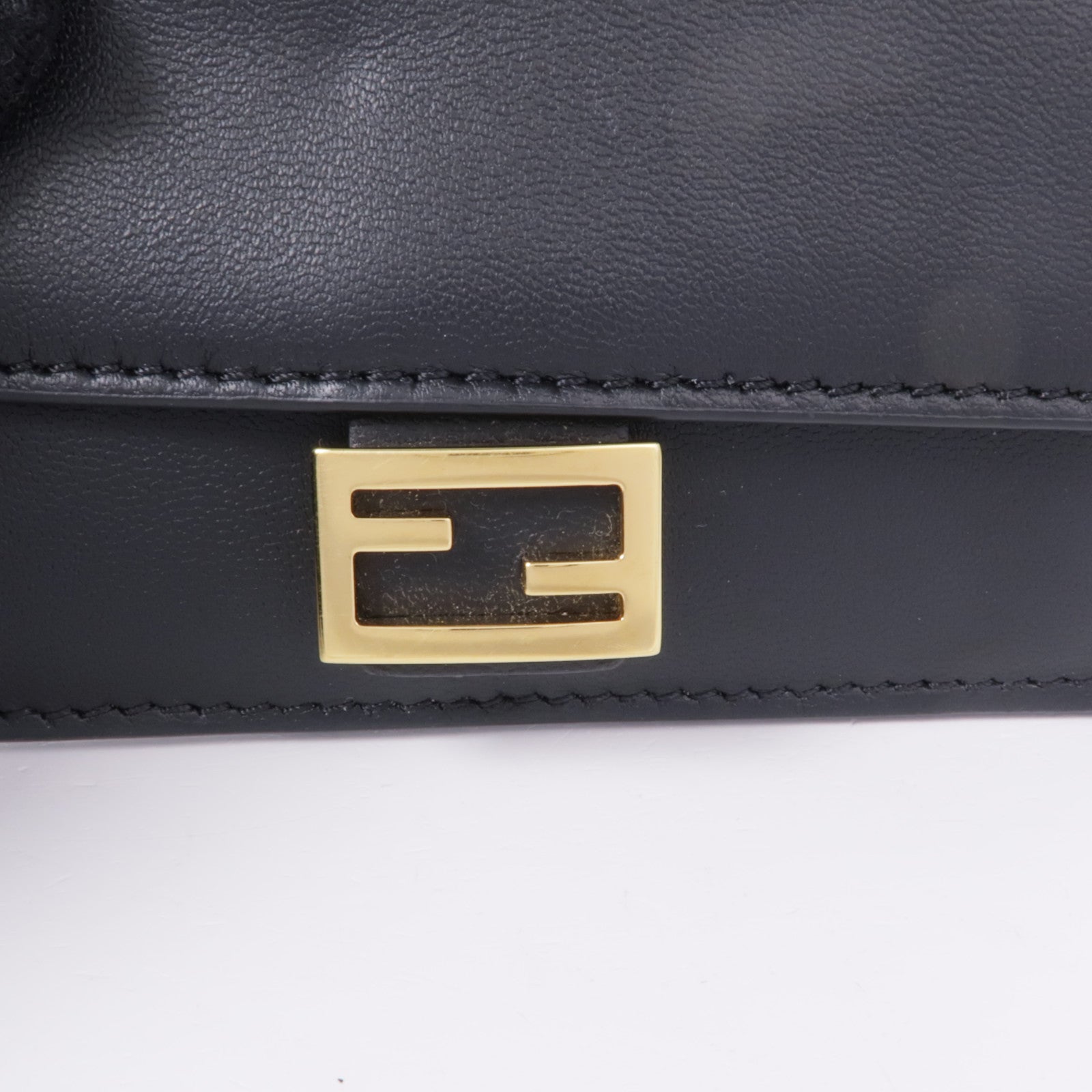 FENDI 牛皮皮革Card Case金扣卡片套