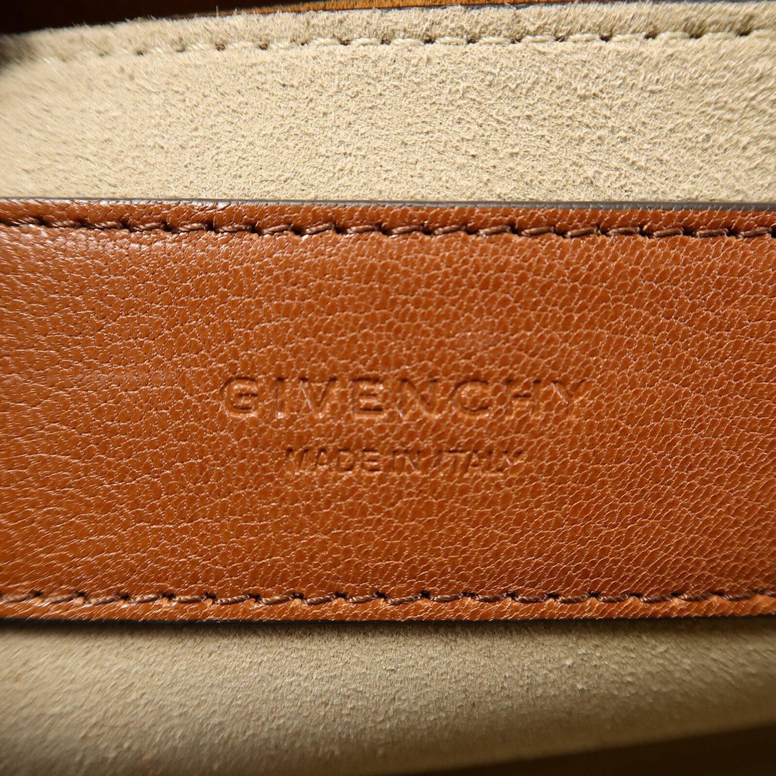 GIVENCHY 山羊皮皮革GV3 Crossbody Small手挽肩背兩用袋