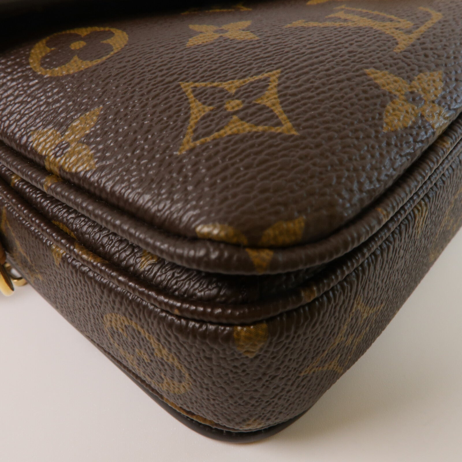 LOUIS VUITTON Monogram Pochette Metis East West手挽肩背兩用袋
