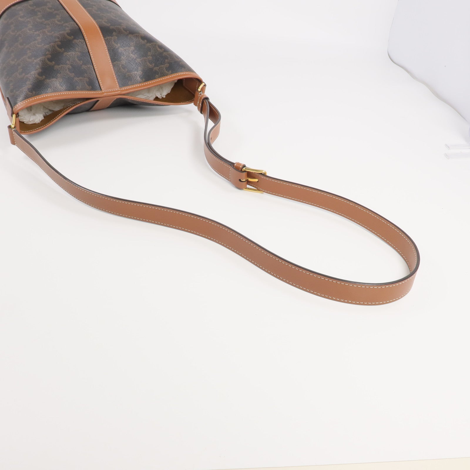 CELINE 塗層帆布Triomphe Bucket金扣肩背袋